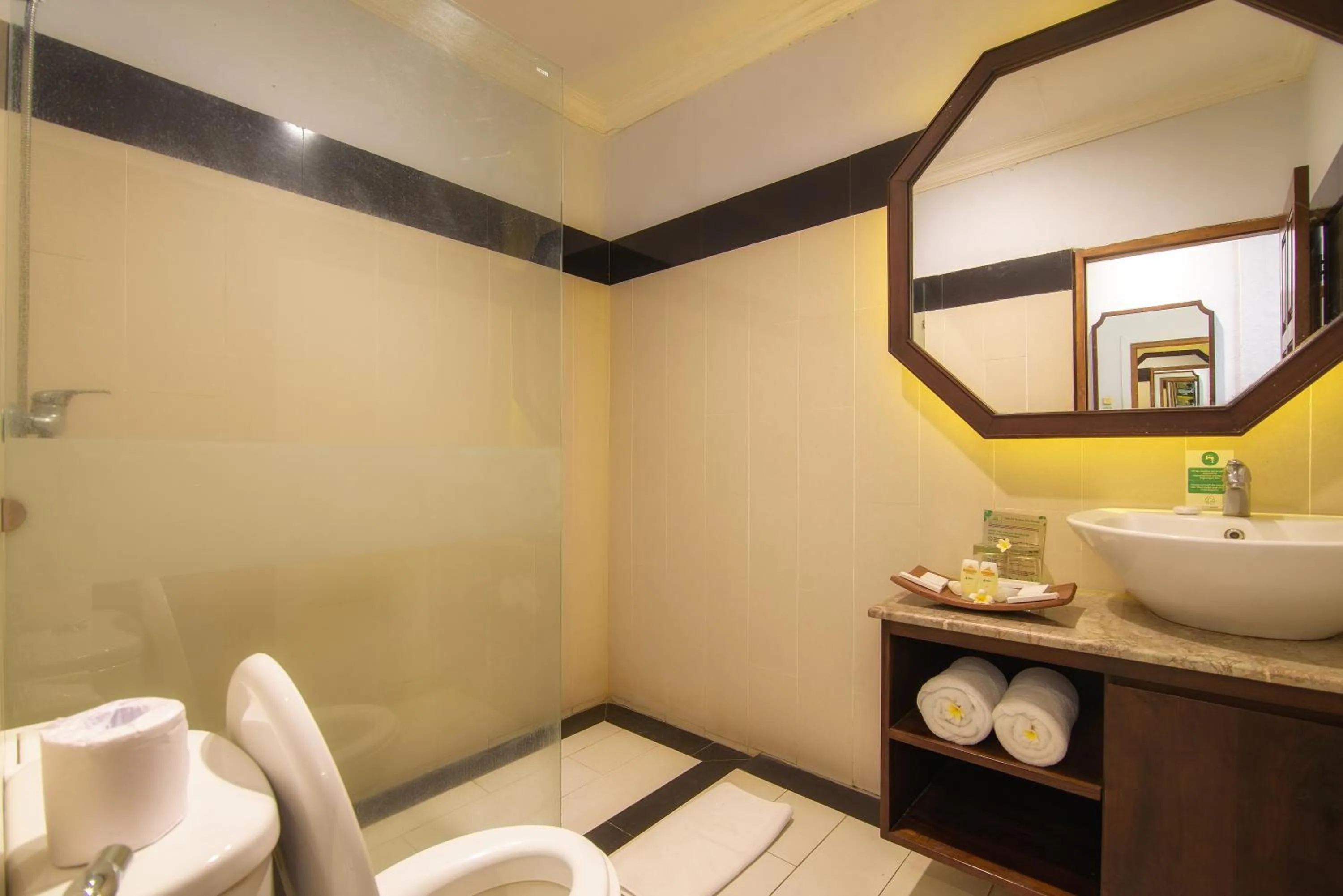 Bathroom in Champlung Sari Hotel and Spa Ubud