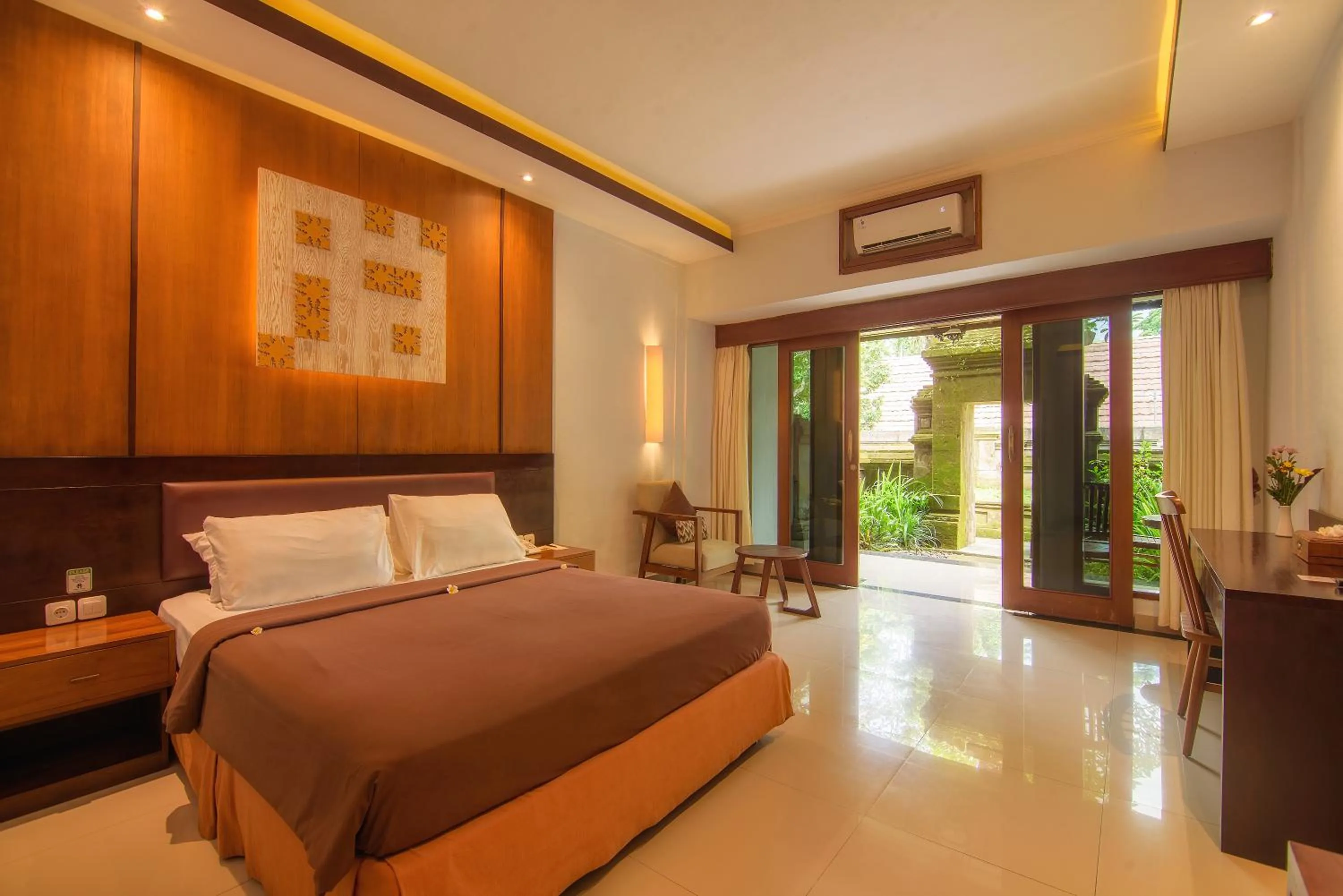 Bedroom, Bed in Champlung Sari Hotel and Spa Ubud