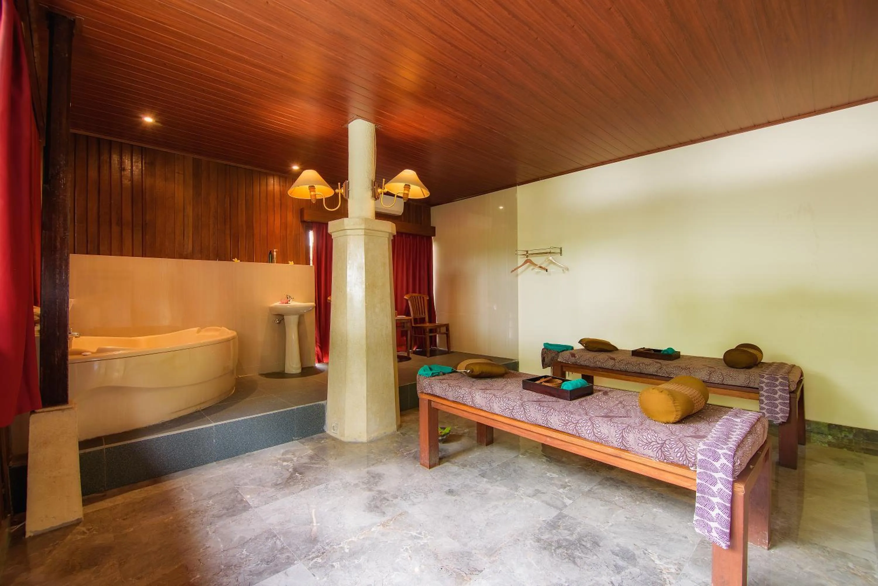 Spa and wellness centre/facilities in Champlung Sari Hotel and Spa Ubud