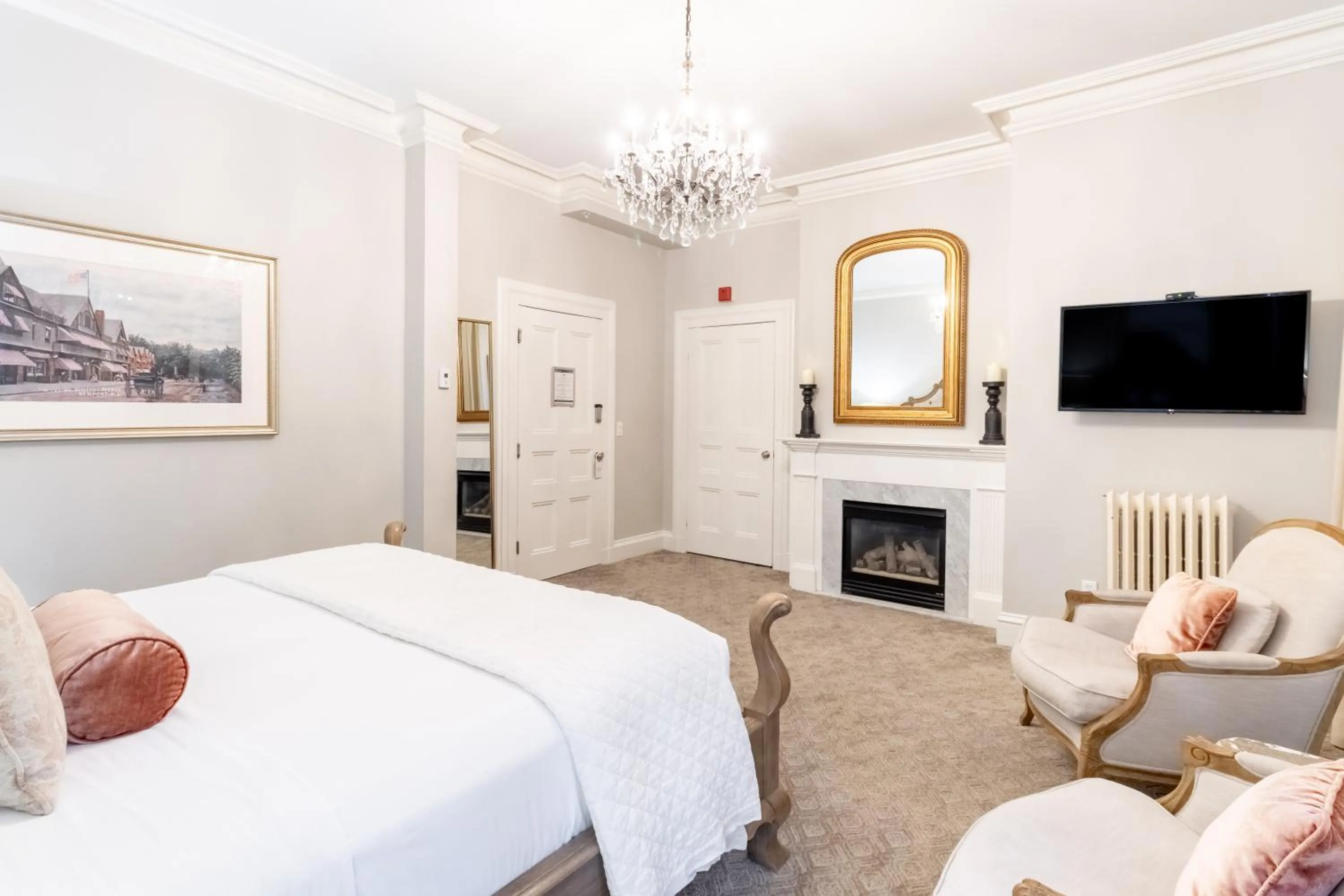 Bed in Serenity Inn Newport