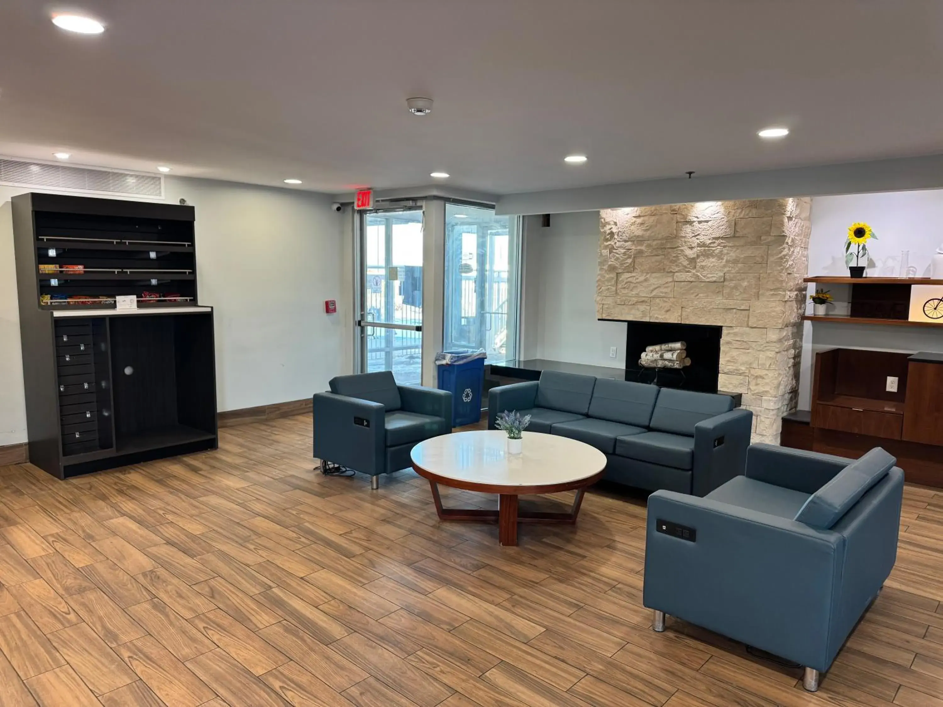 Lobby or reception in Baymont by Wyndham Dayton North Lobby or reception in Baymont by Wyndham Dayton North