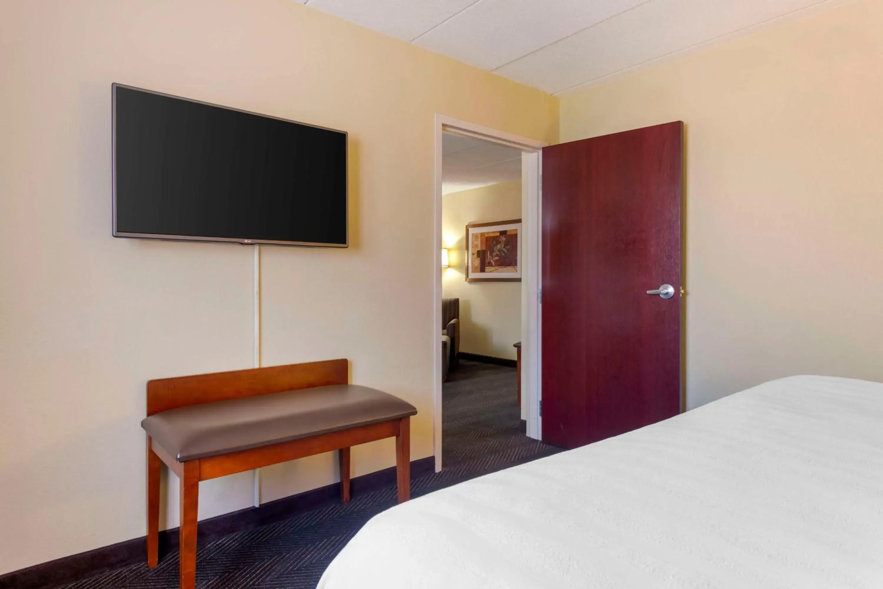 Bedroom, Bed in Best Western Plus St. Paul North/Shoreview Bedroom, Bed in Best Western Plus St. Paul North/Shoreview