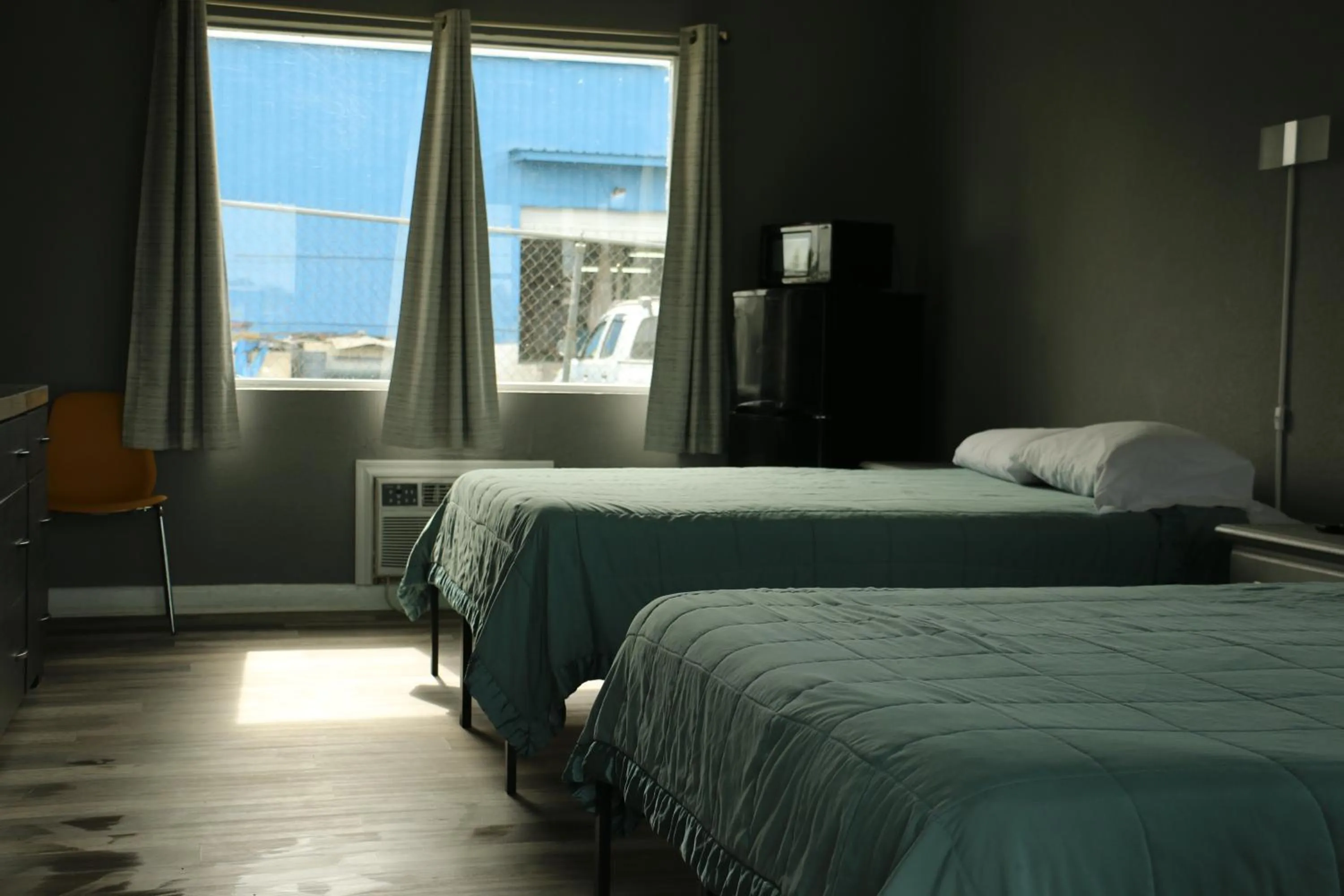 Bed in Travel Inn Fort Pierce