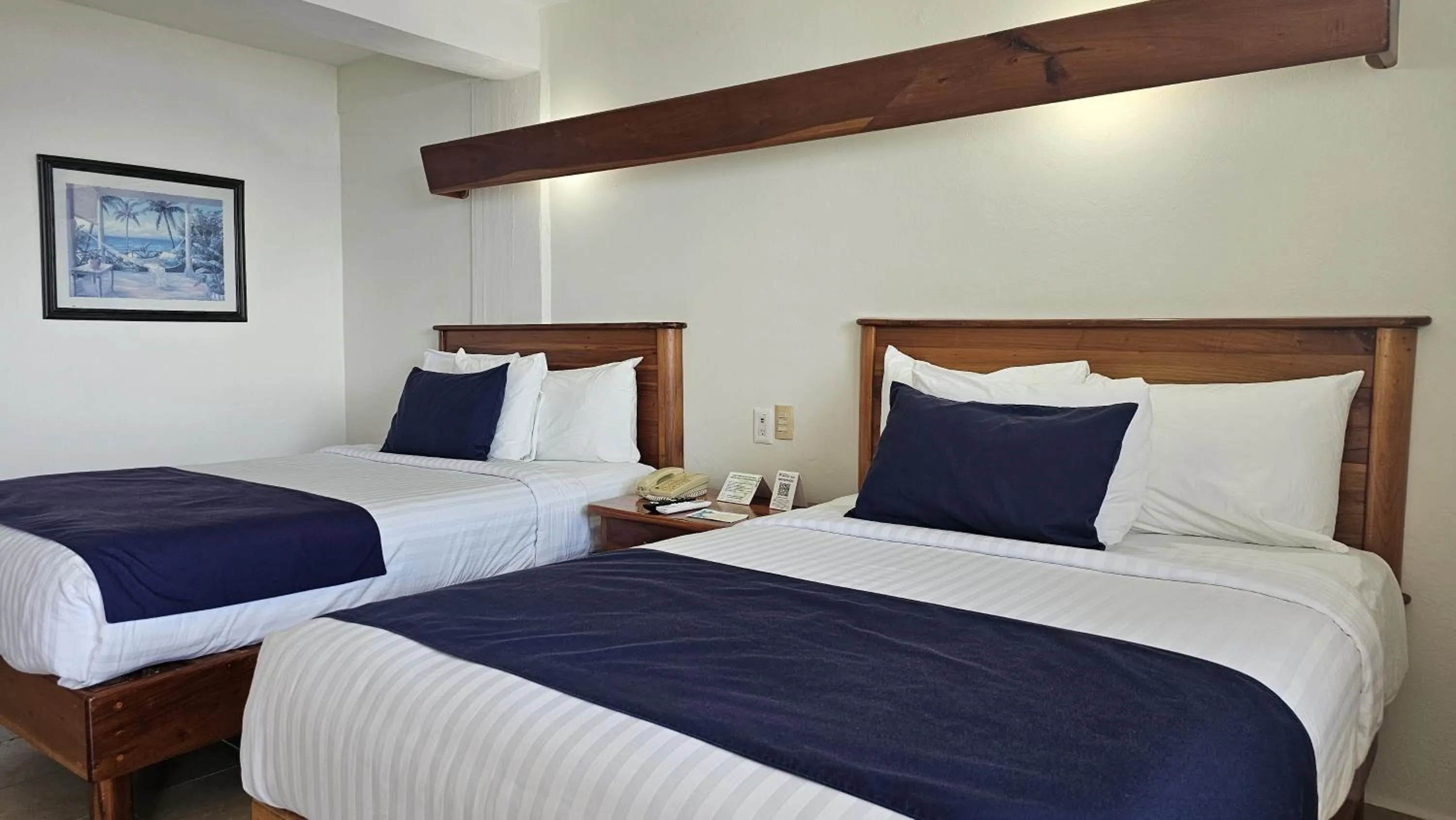 Bed in Best Western Riviera Tuxpan