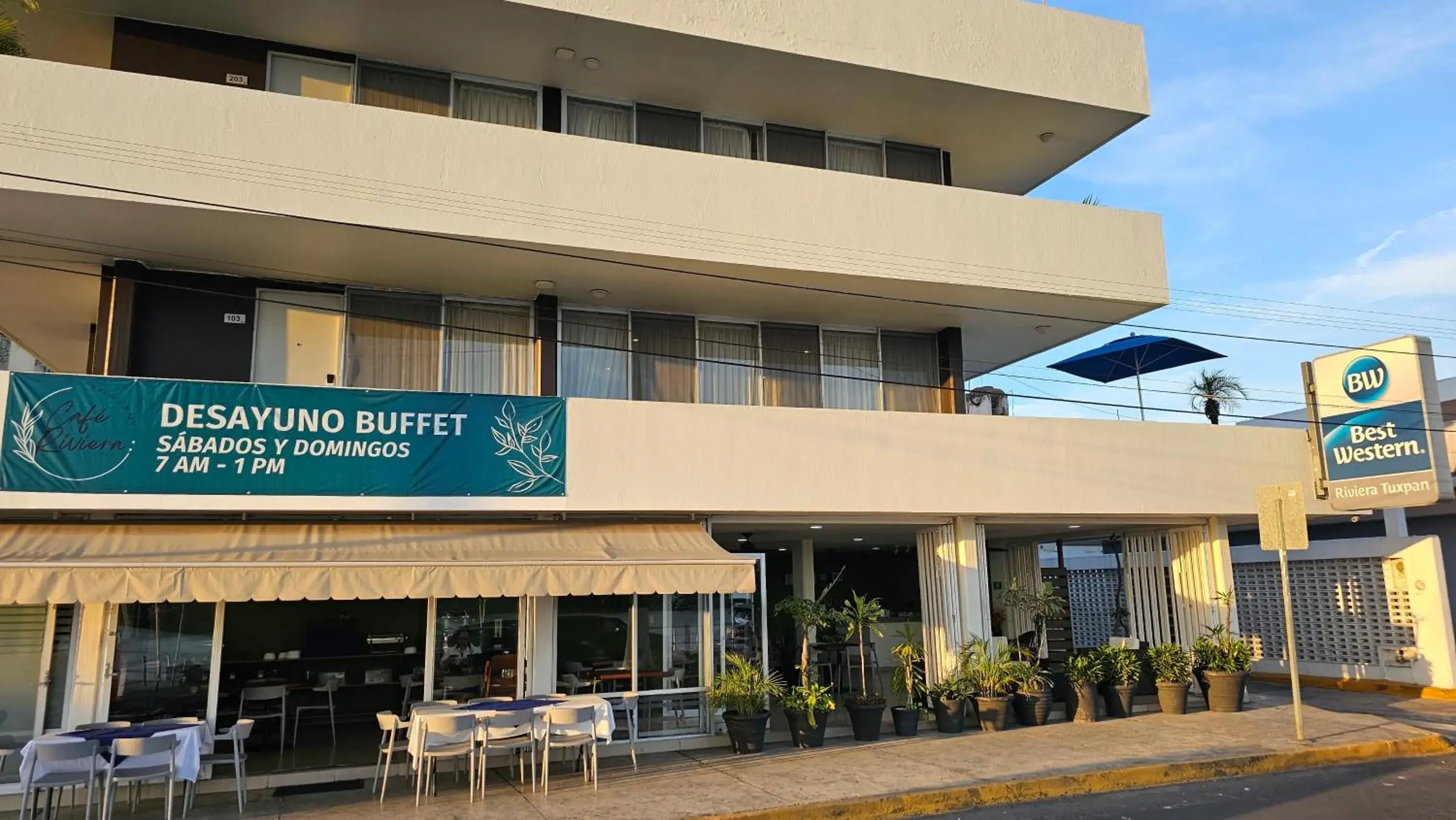Property building in Best Western Riviera Tuxpan Property building in Best Western Riviera Tuxpan
