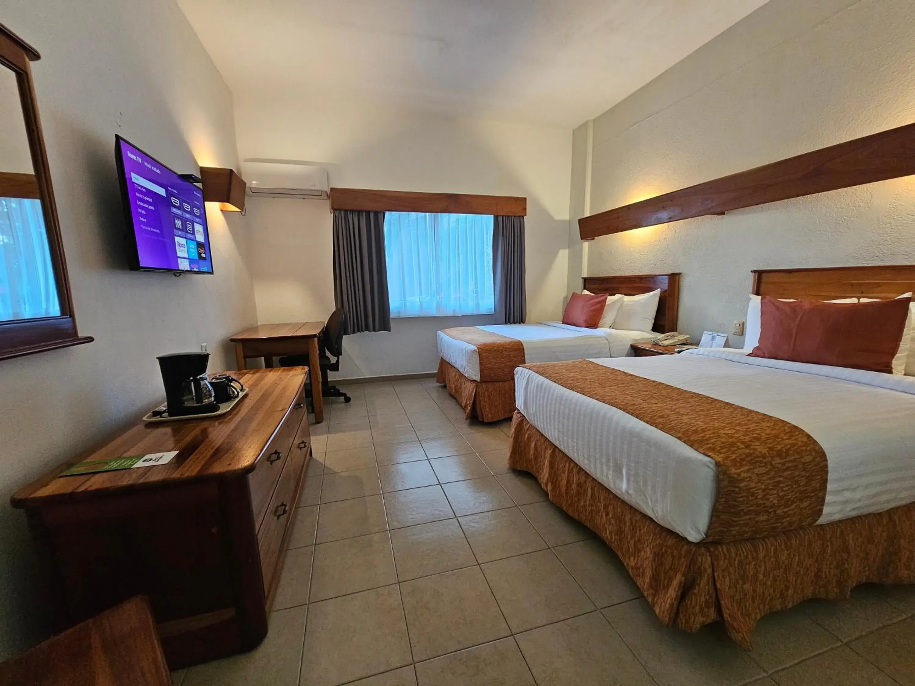 Quadruple Room with Two Double Beds - single occupancy - Non-Smoking in Best Western Riviera Tuxpan Quadruple Room with Two Double Beds - single occupancy - Non-Smoking in Best Western Riviera Tuxpan