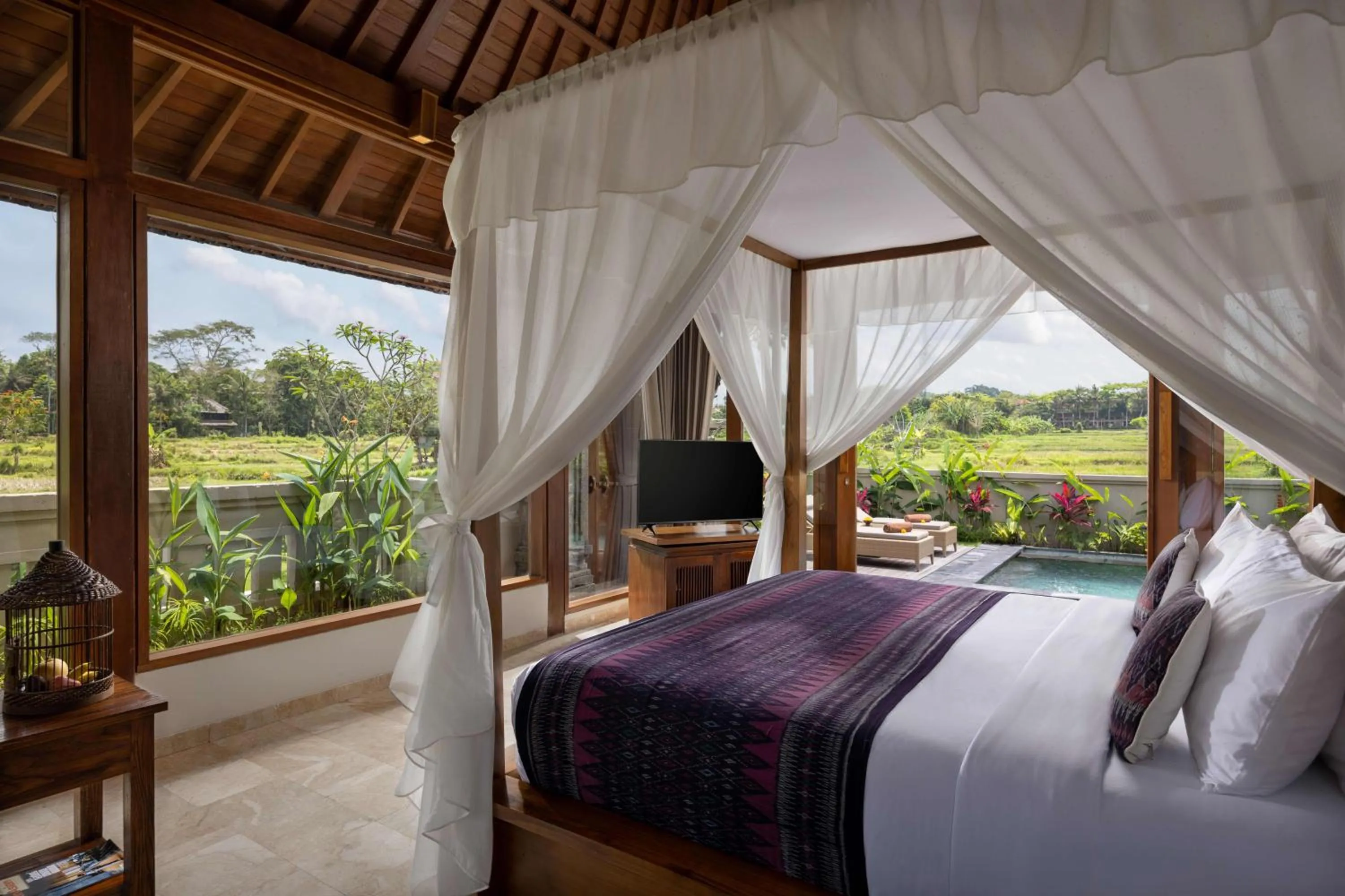 Bedroom, Bed in The Ubud Village Resort & Spa