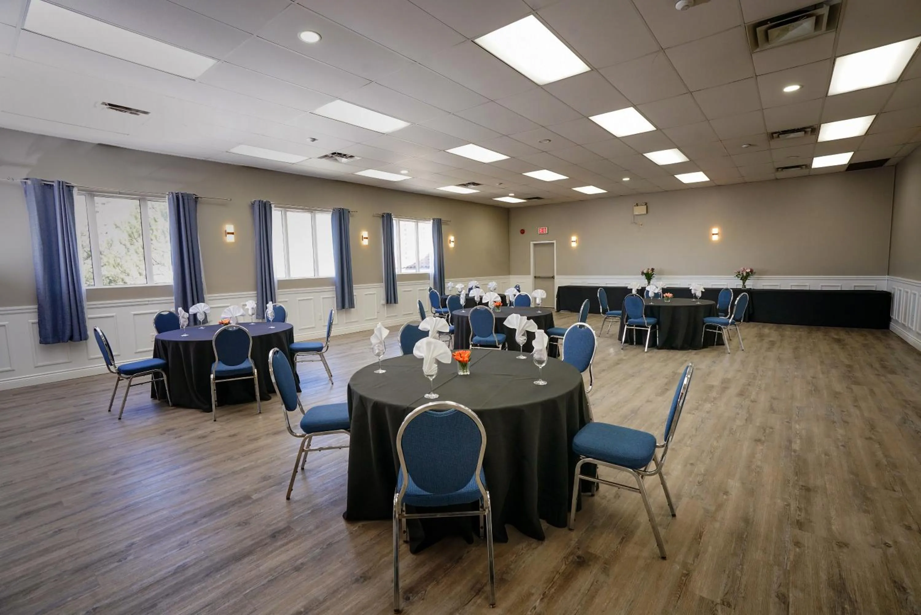 Banquet/Function facilities in Travelodge Hotel by Wyndham Sudbury
