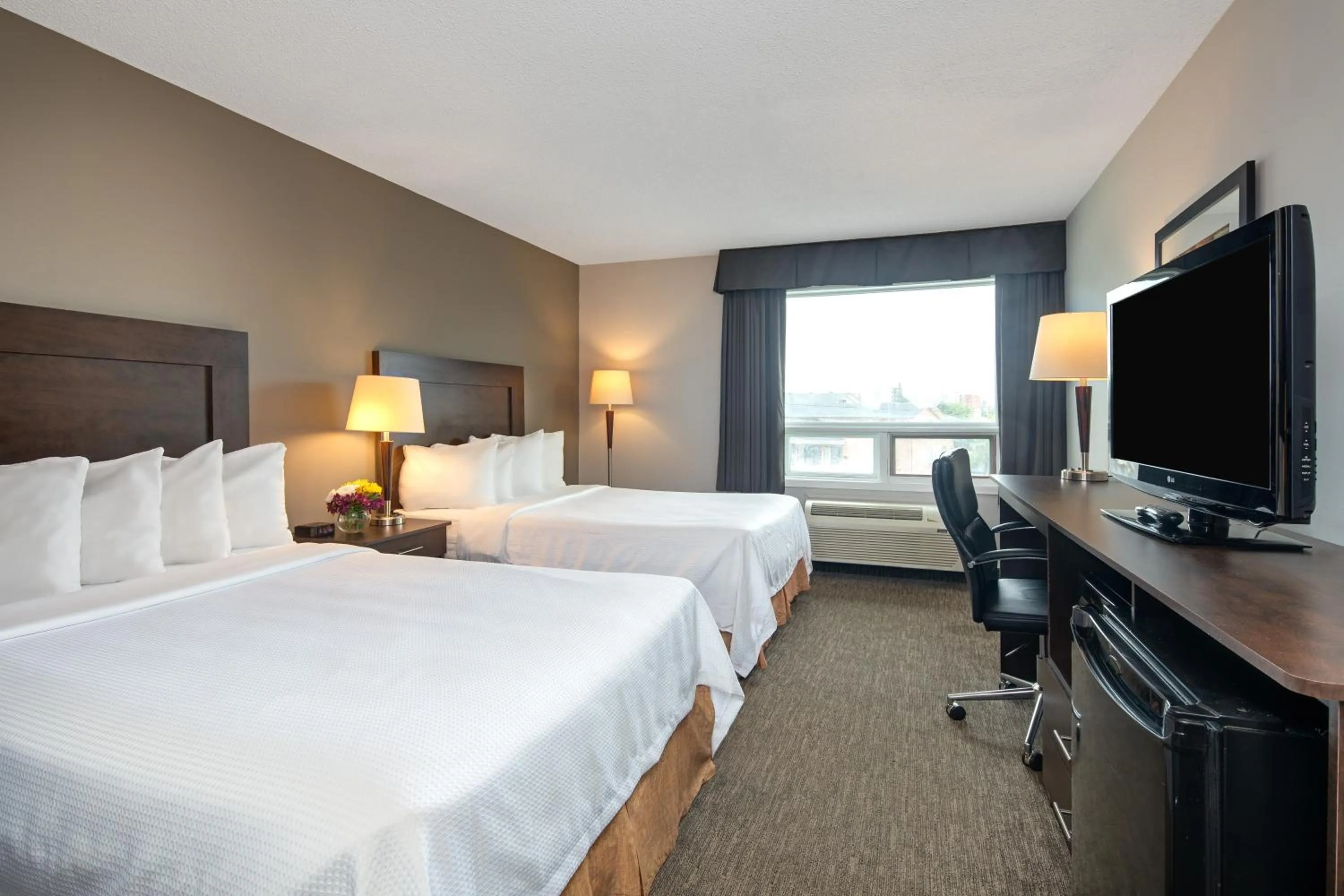 Bed in Travelodge Hotel by Wyndham Sudbury