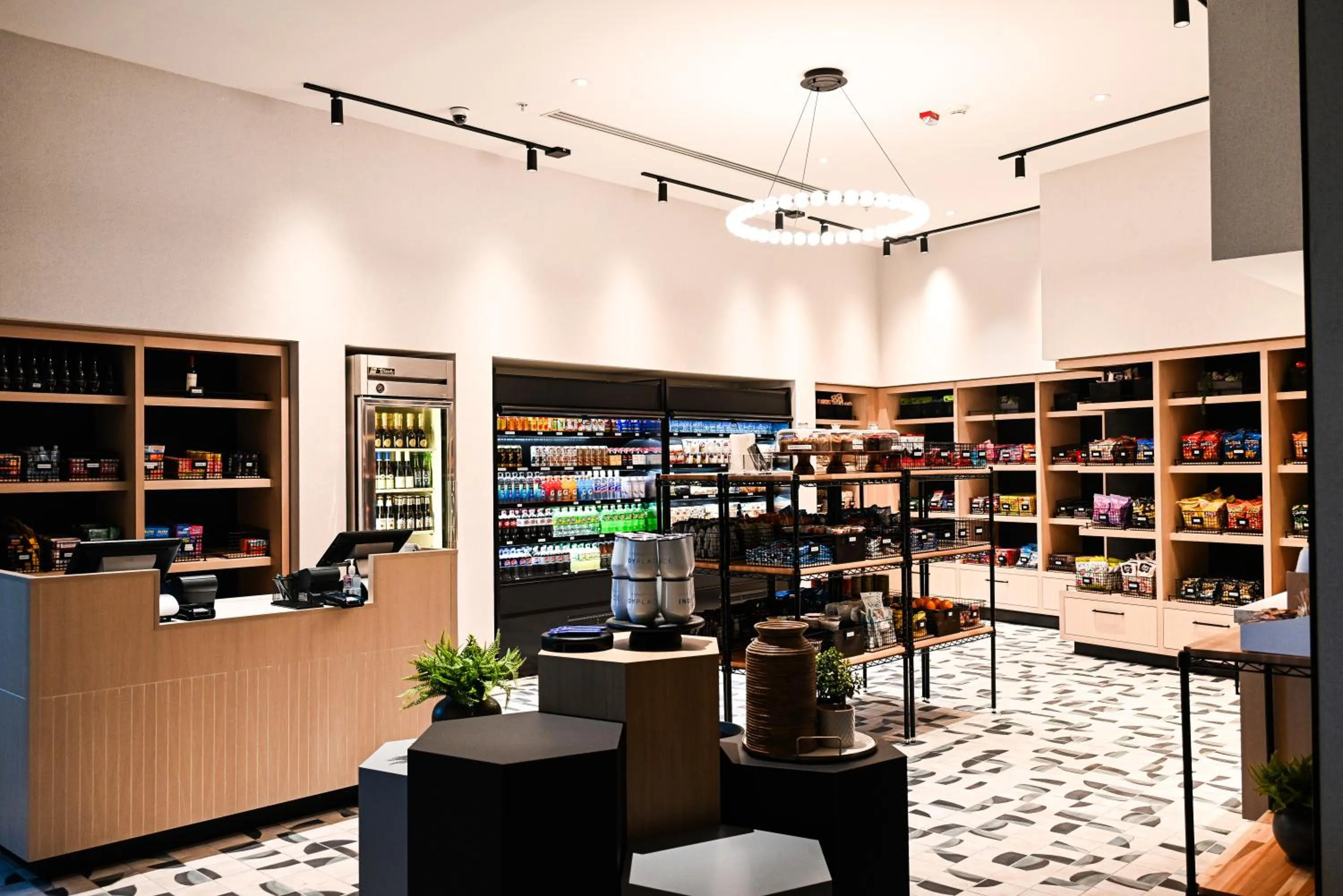 Restaurant/places to eat in JW Marriott Indianapolis