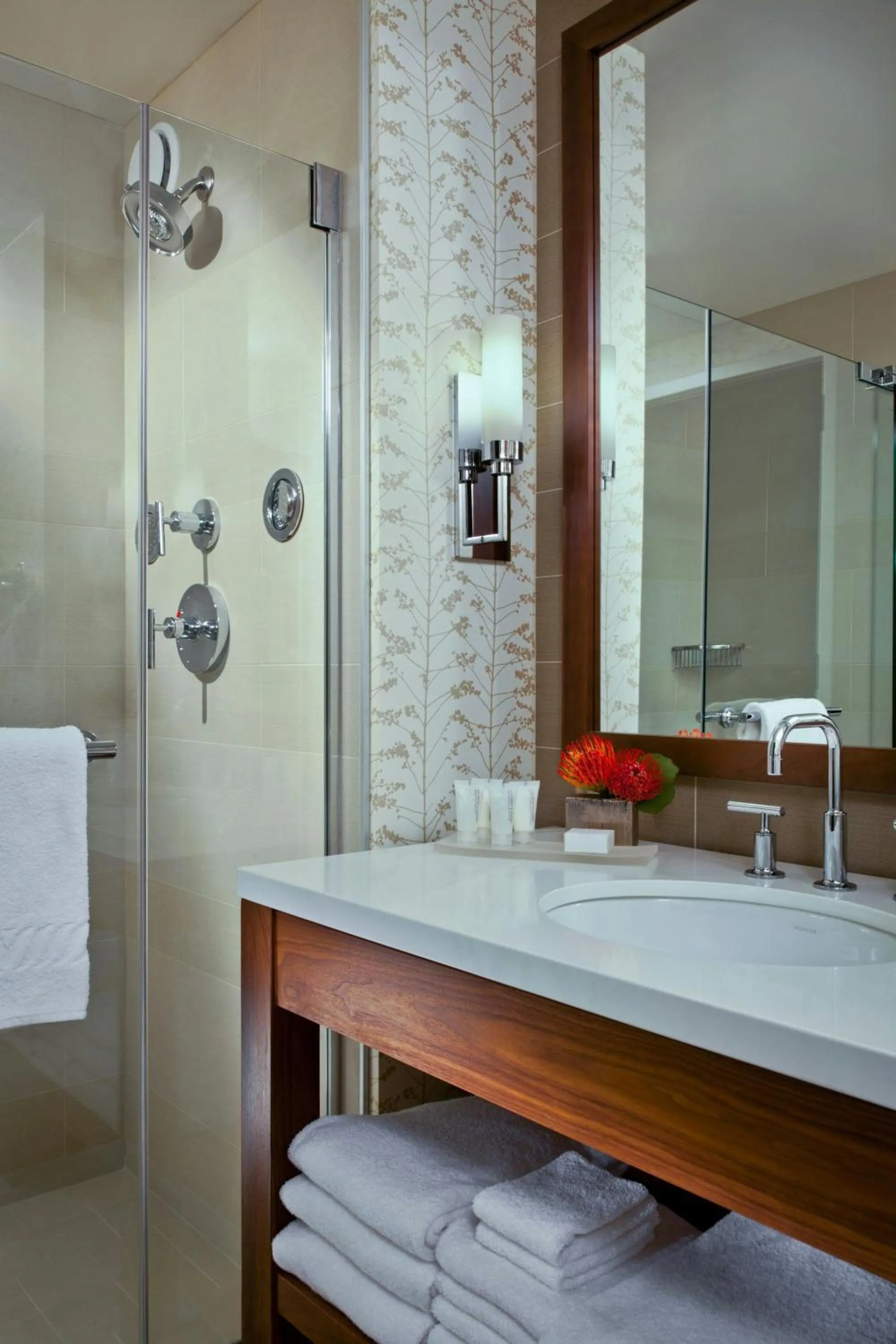 Bathroom in JW Marriott Indianapolis