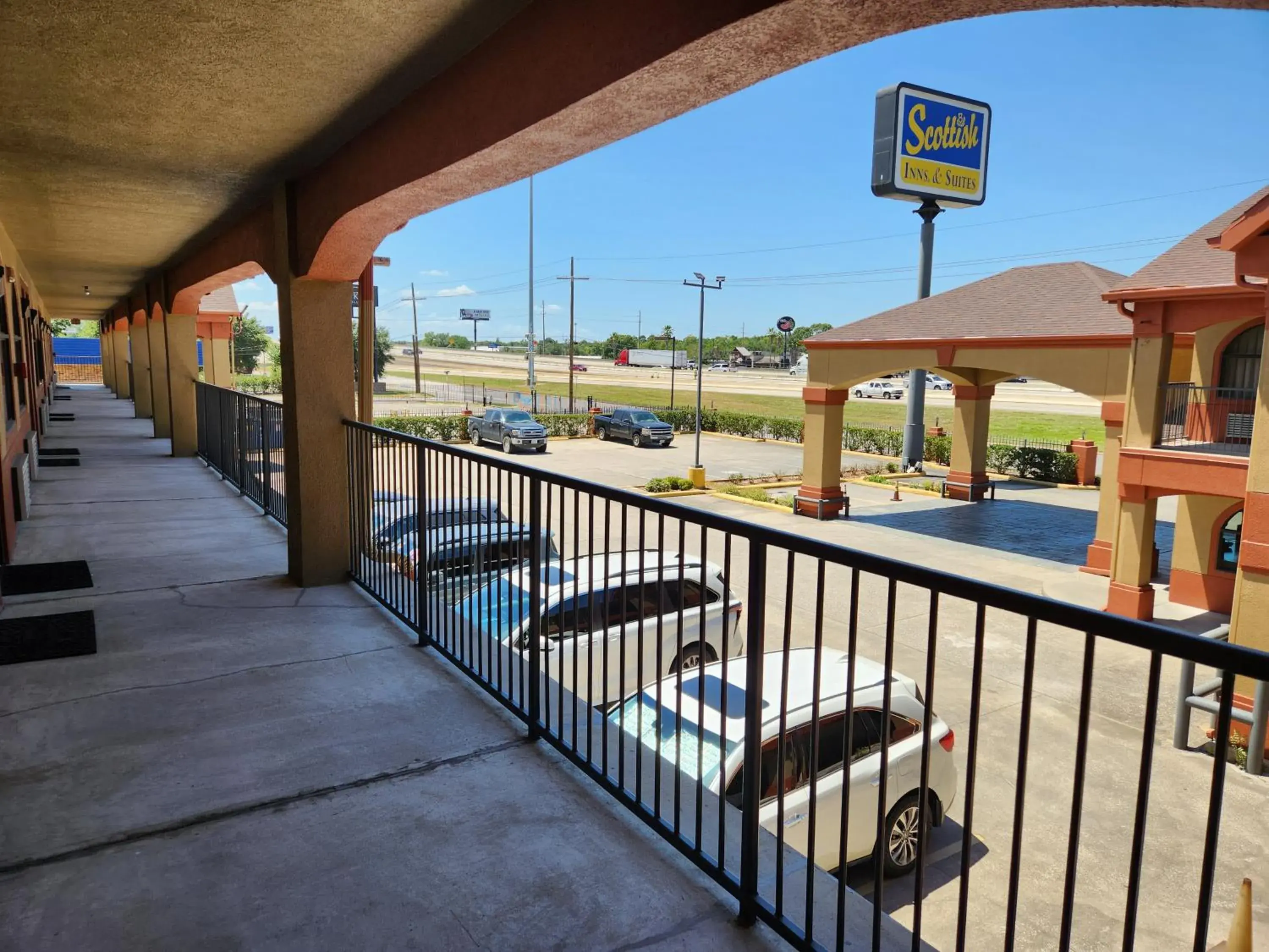 Property building in Scottish Inn and Suites Beaumont Property building in Scottish Inn and Suites Beaumont