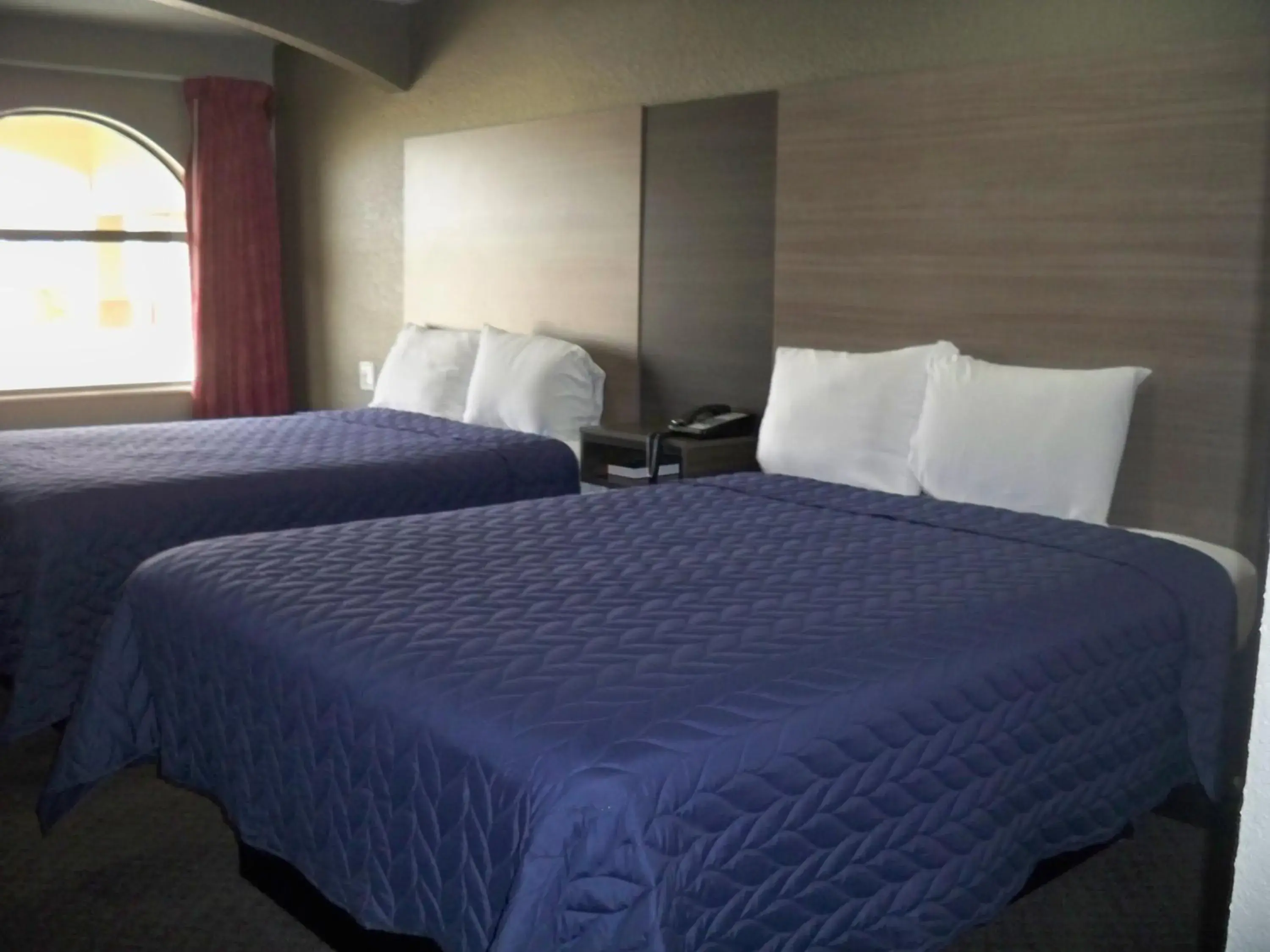 Bedroom, Bed in Scottish Inn and Suites Beaumont Bedroom, Bed in Scottish Inn and Suites Beaumont