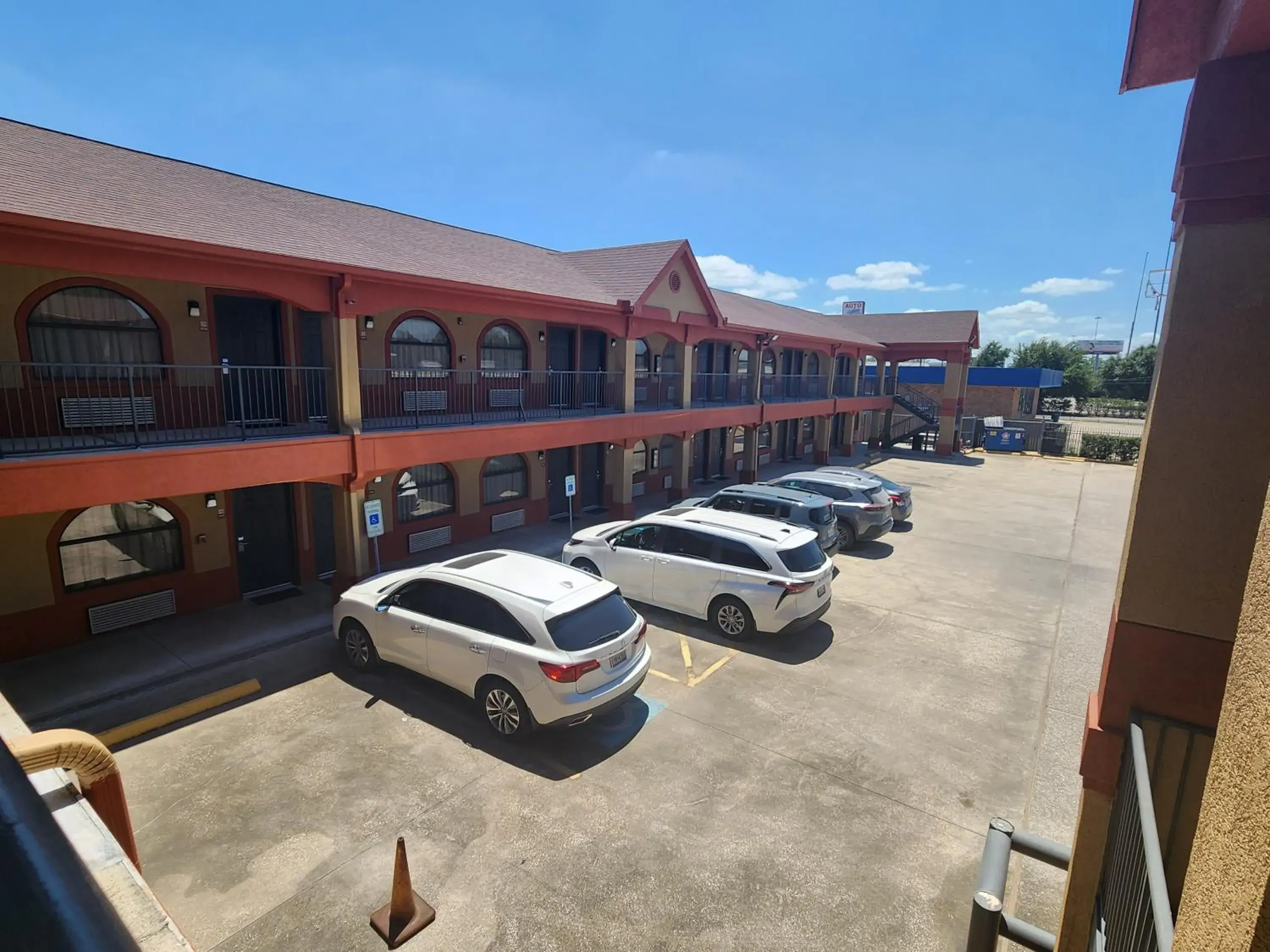 Property building in Scottish Inn and Suites Beaumont Property building in Scottish Inn and Suites Beaumont