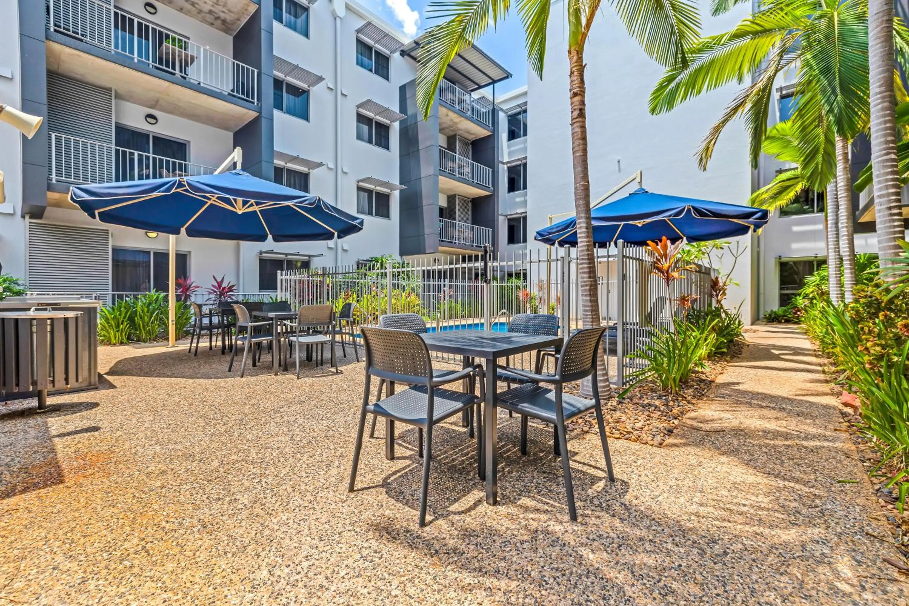 Area and facilities in Hudson Parap