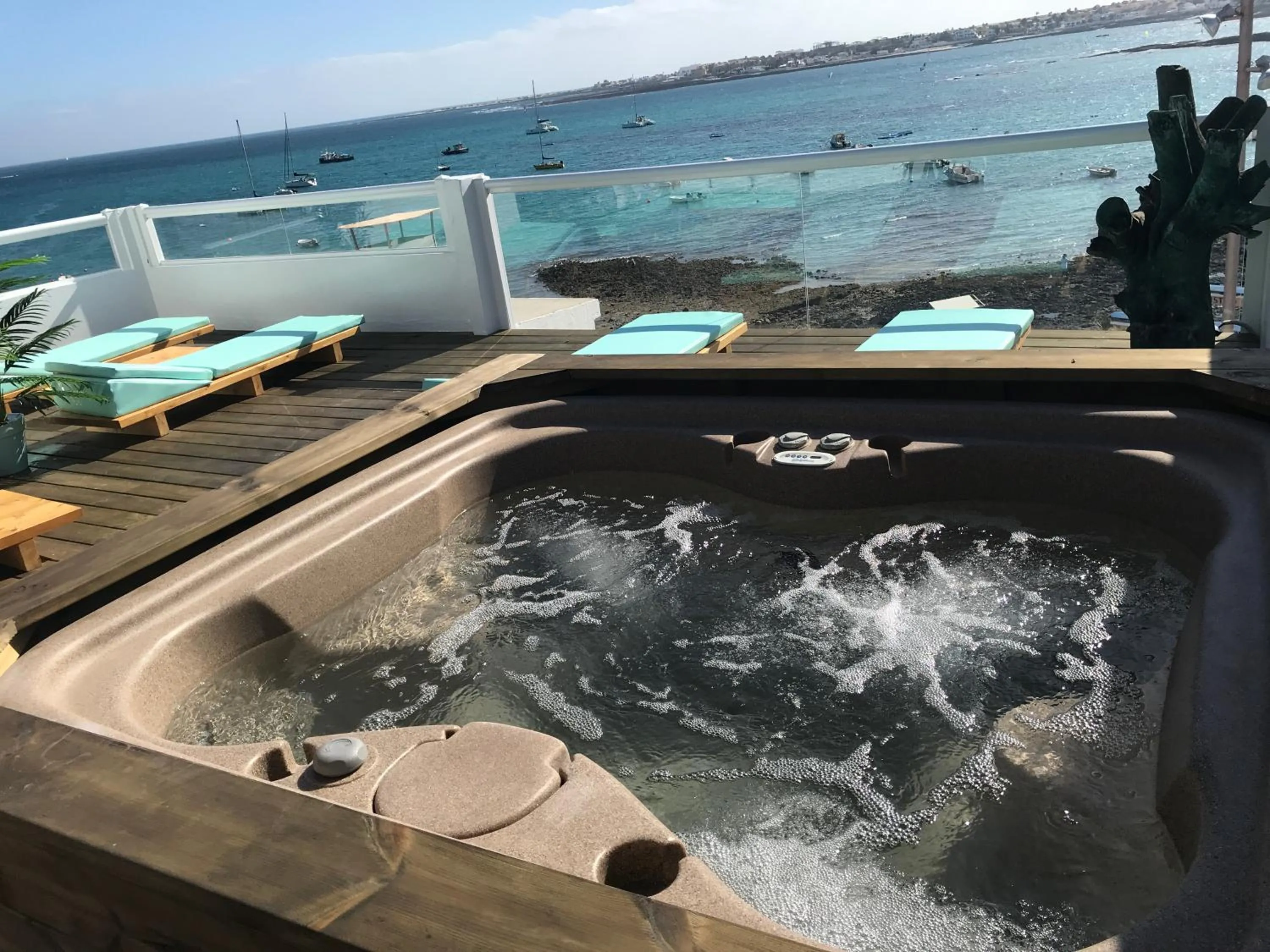 Hot Tub in Habour Side II