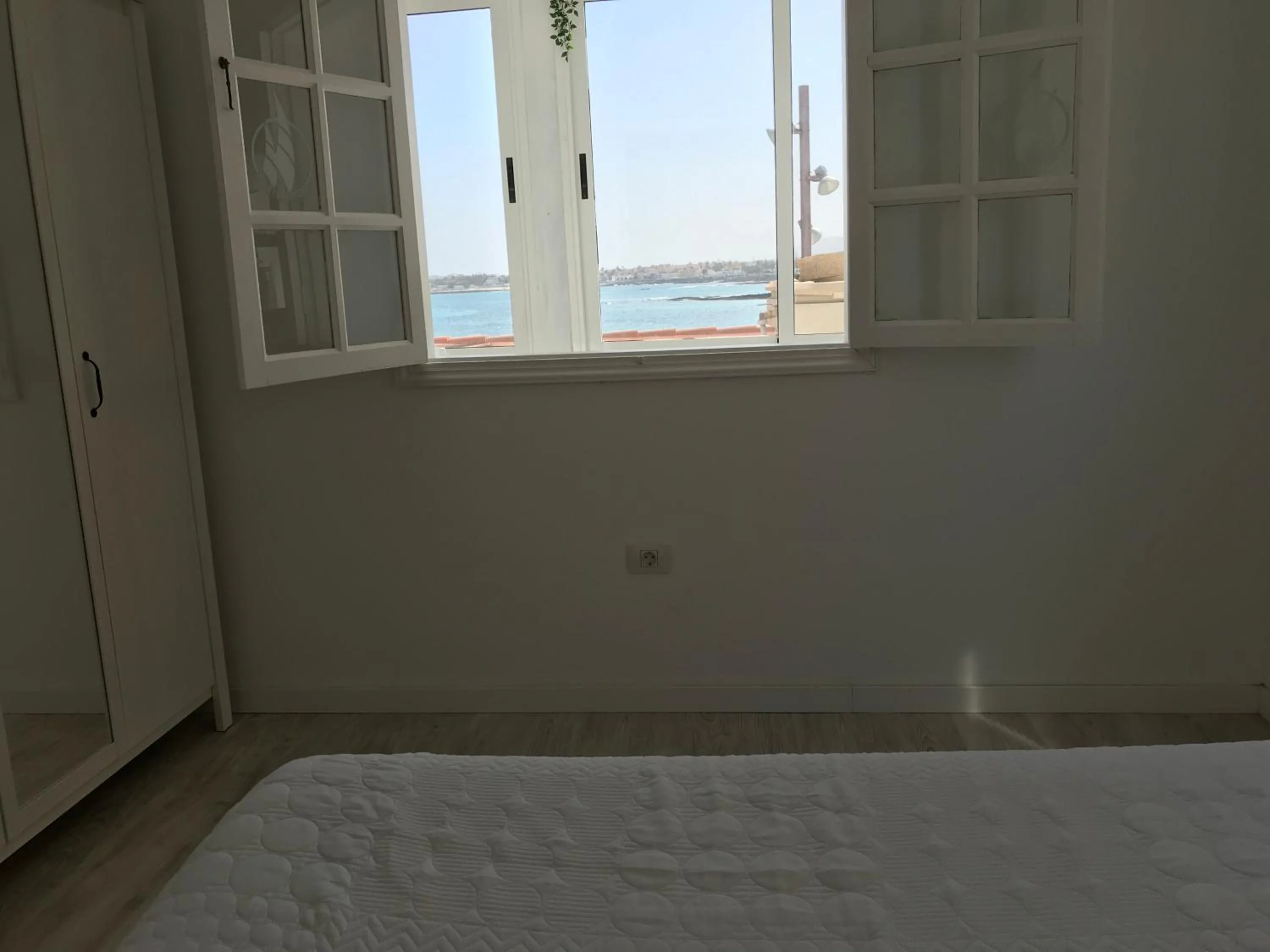 Bedroom, Bed in Habour Side II