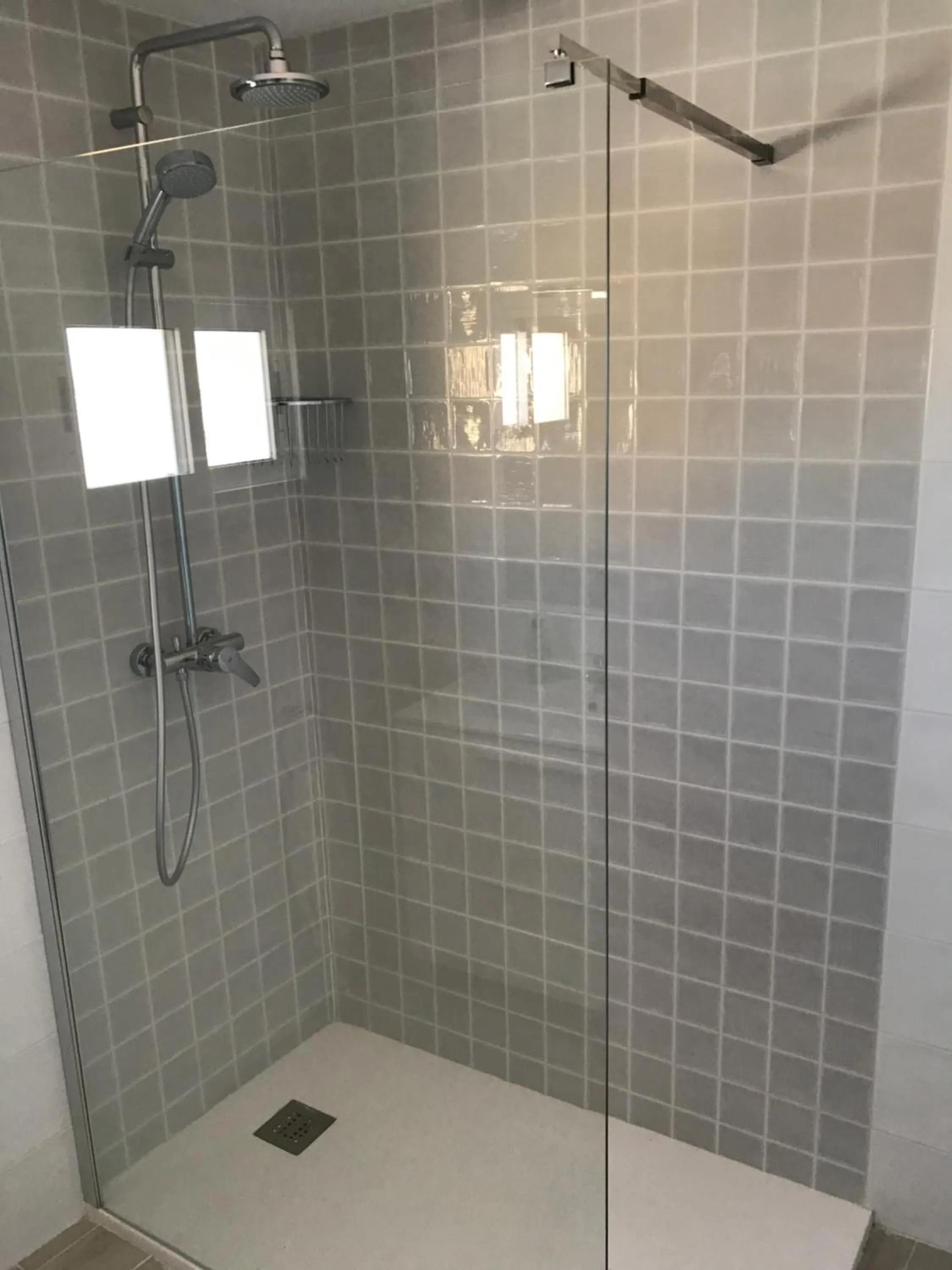 Shower in Habour Side II