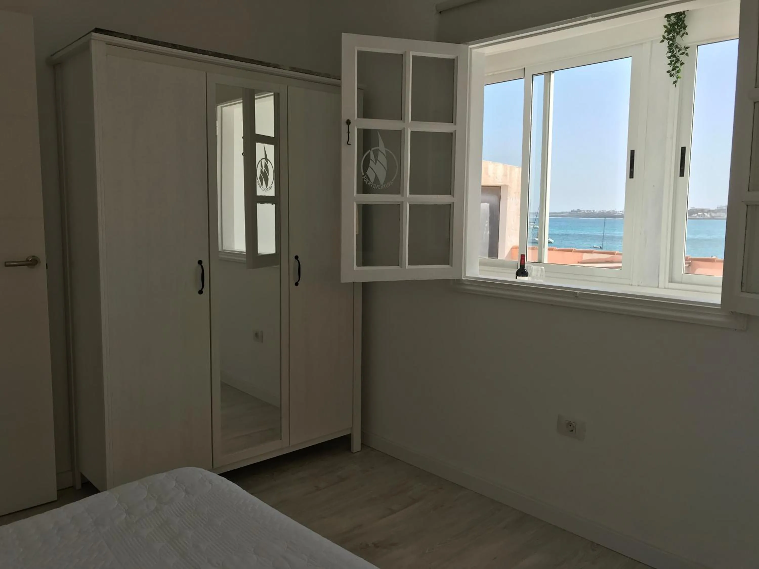 Bedroom, Bed in Habour Side II
