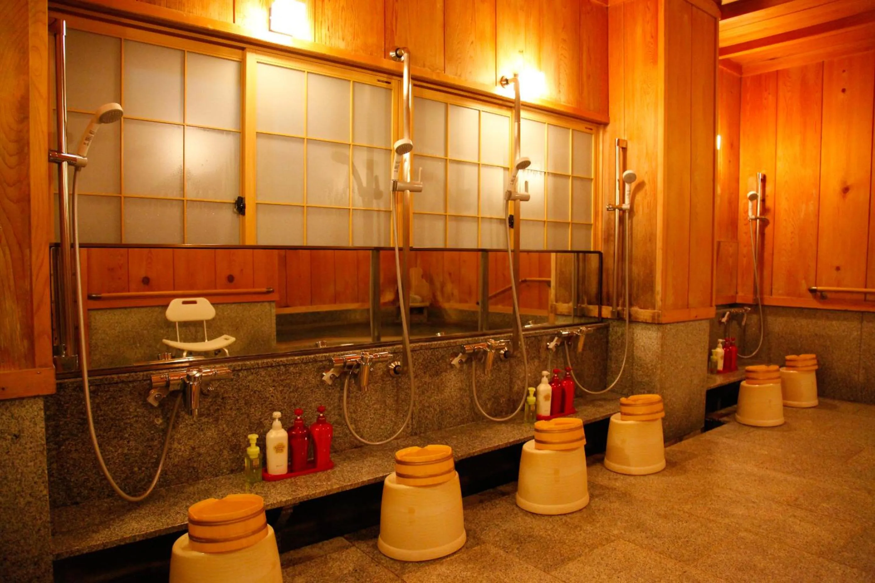 Hot Spring Bath in Ryokan Asunaro