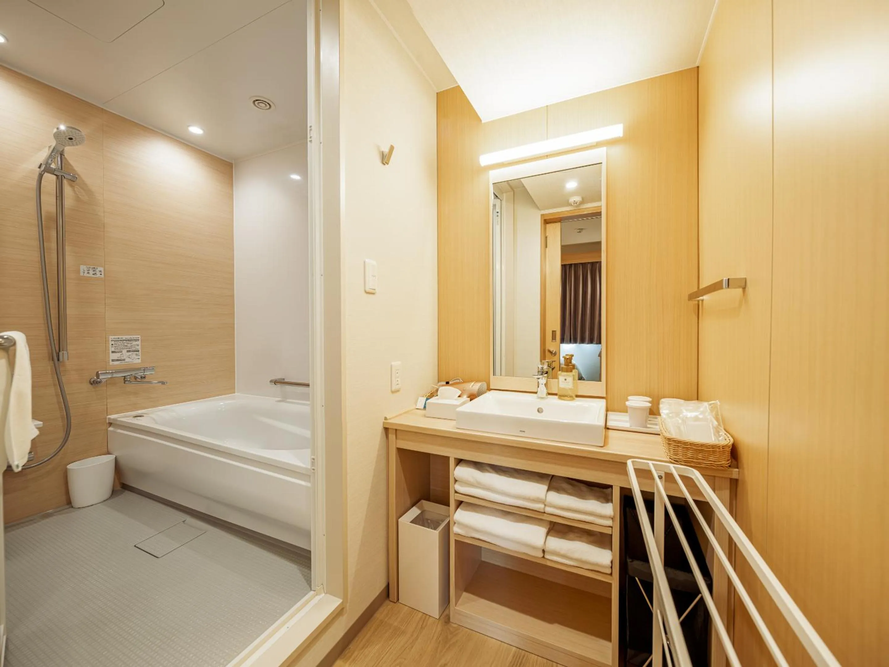 Photo of the whole room, Bed in Kurashiki Ivy Square