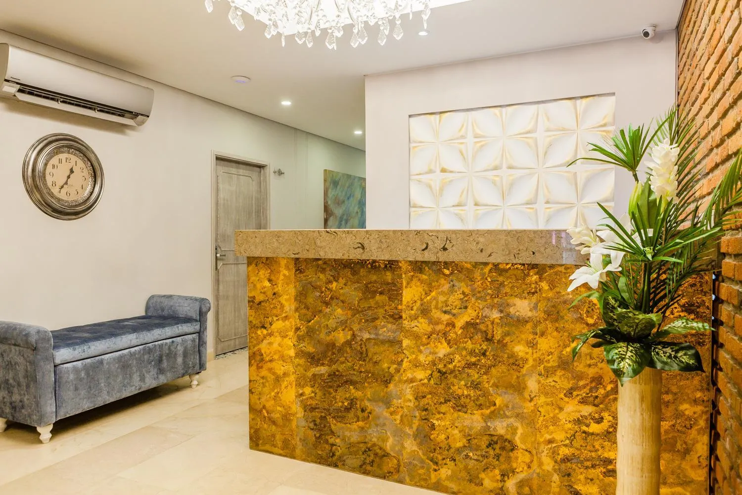 Lobby or reception in Hotel Boutique ADAZ