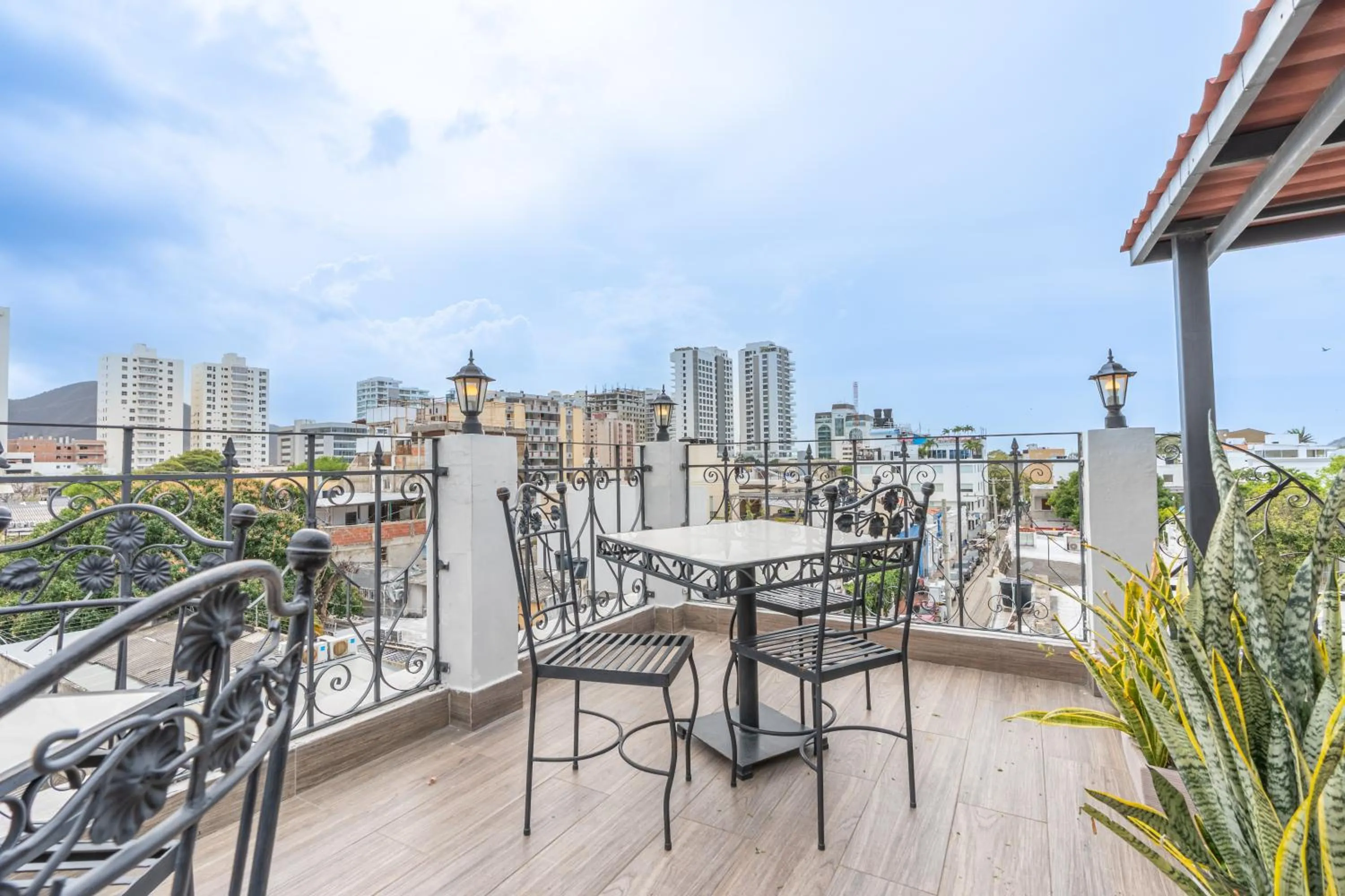 Day in Hotel Boutique ADAZ