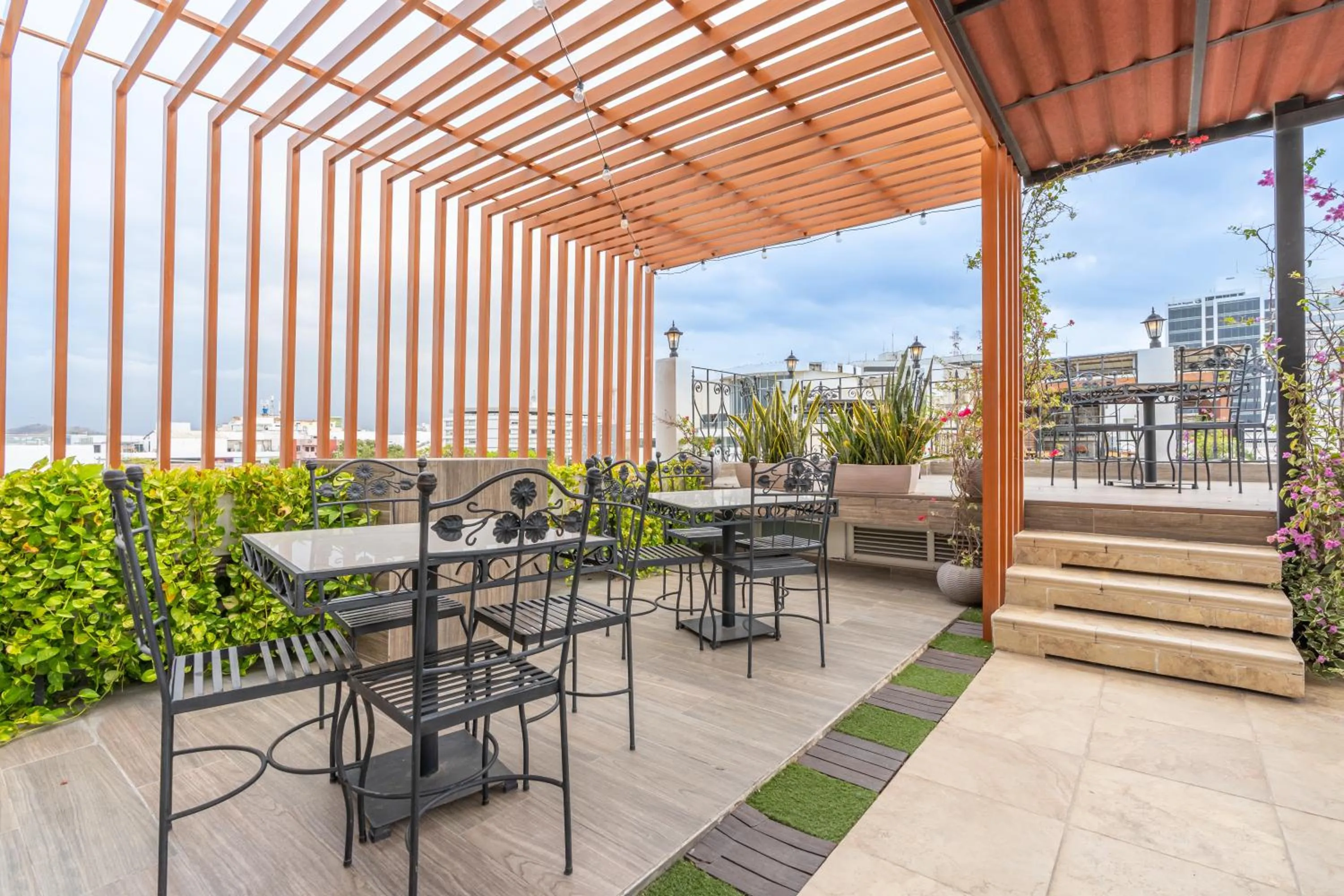 Day in Hotel Boutique ADAZ