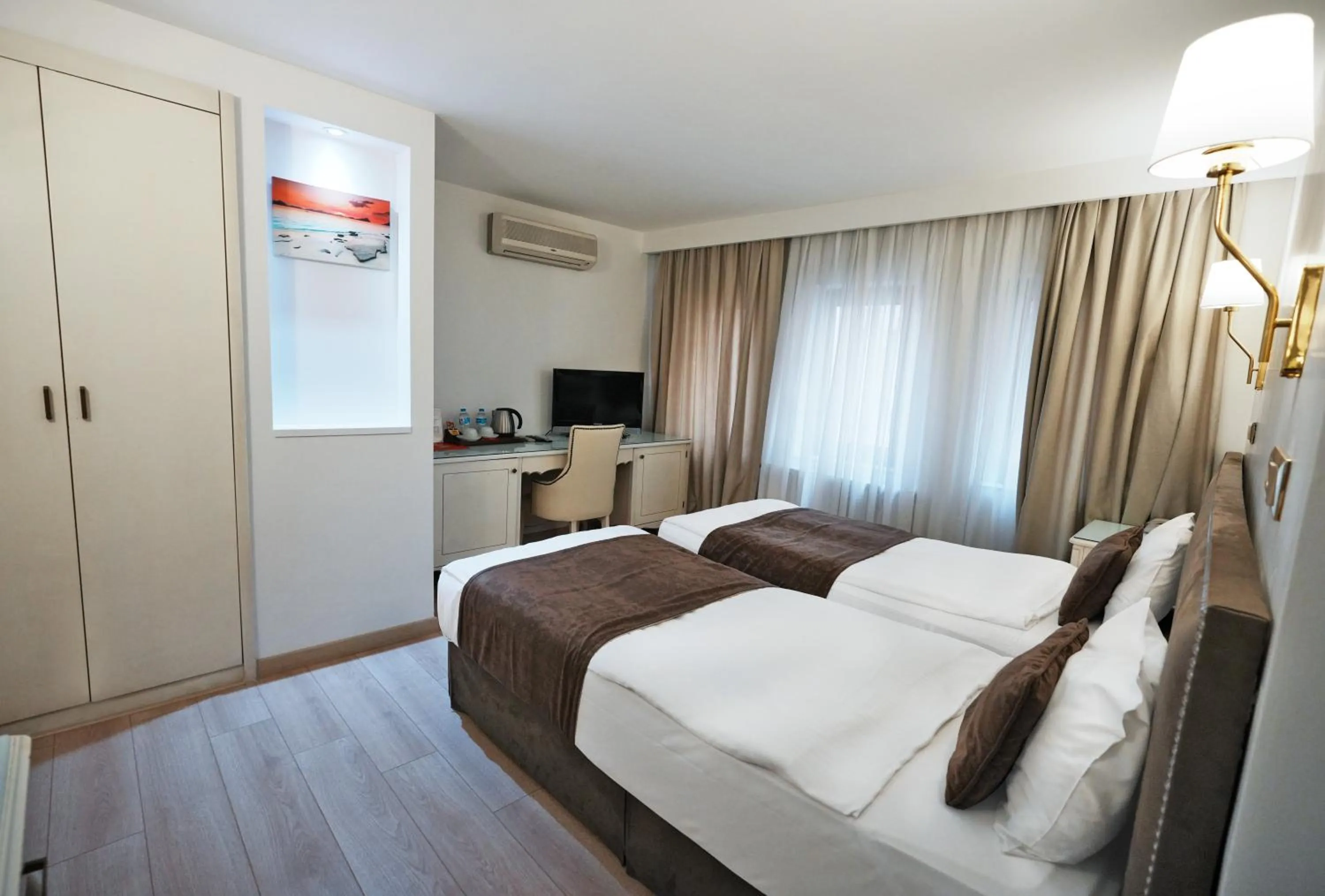 Bed in Taximtown Hotel