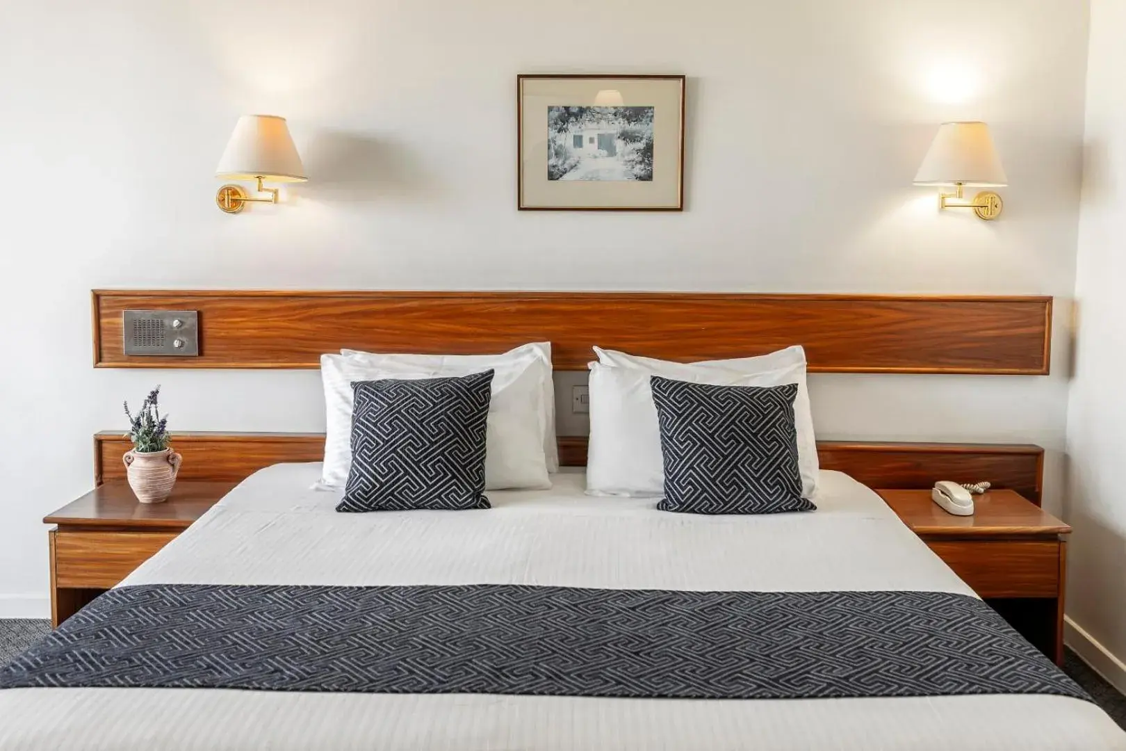 Bed in Forest Park Hotel Bed in Forest Park Hotel