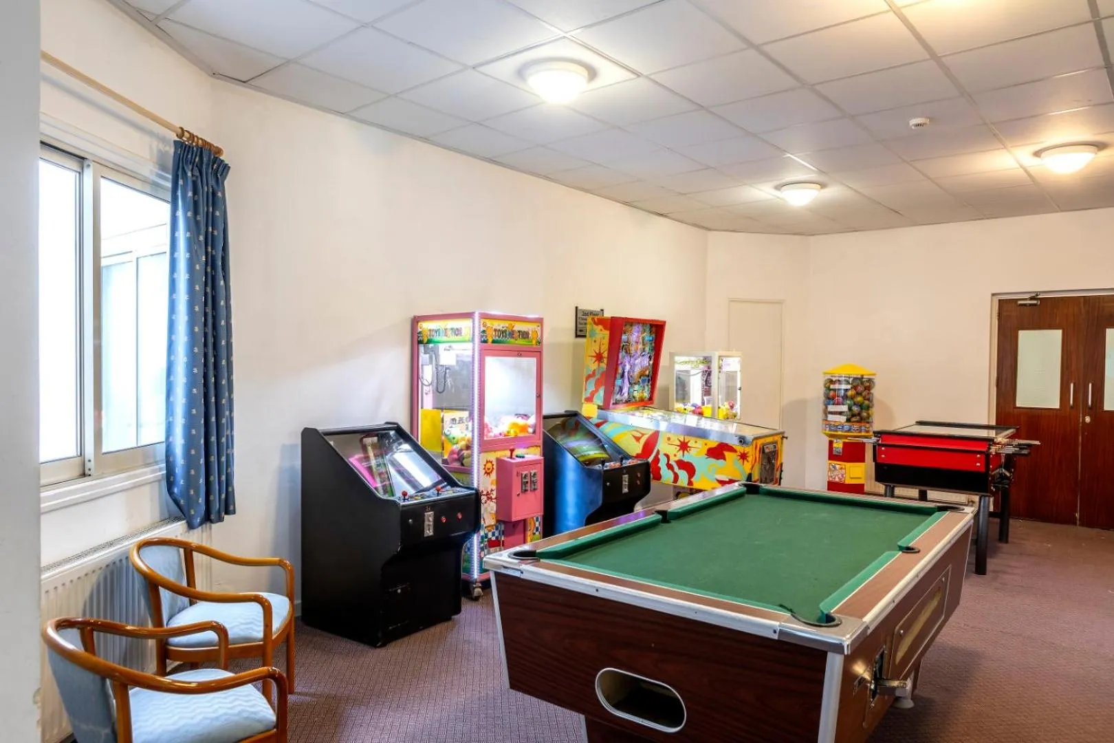 Billiard in Forest Park Hotel