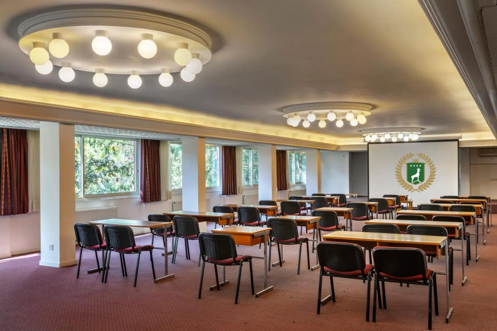 Meeting/conference room in Forest Park Hotel