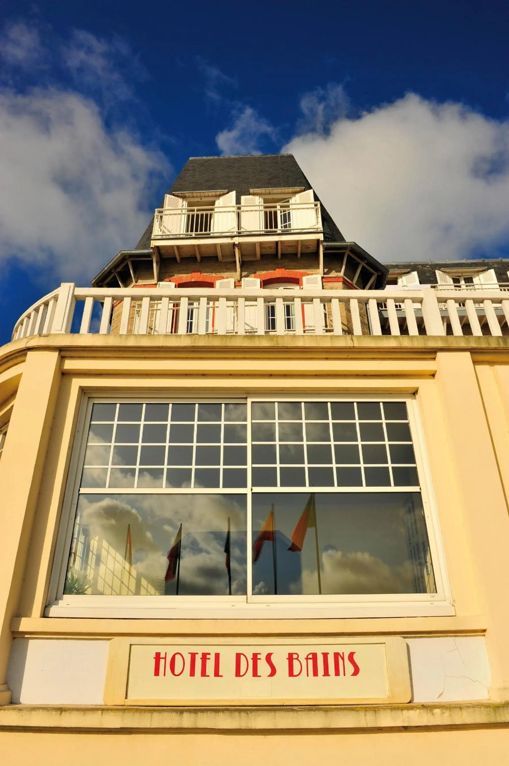 Facade/entrance in VTF L'Hotel Des Bains