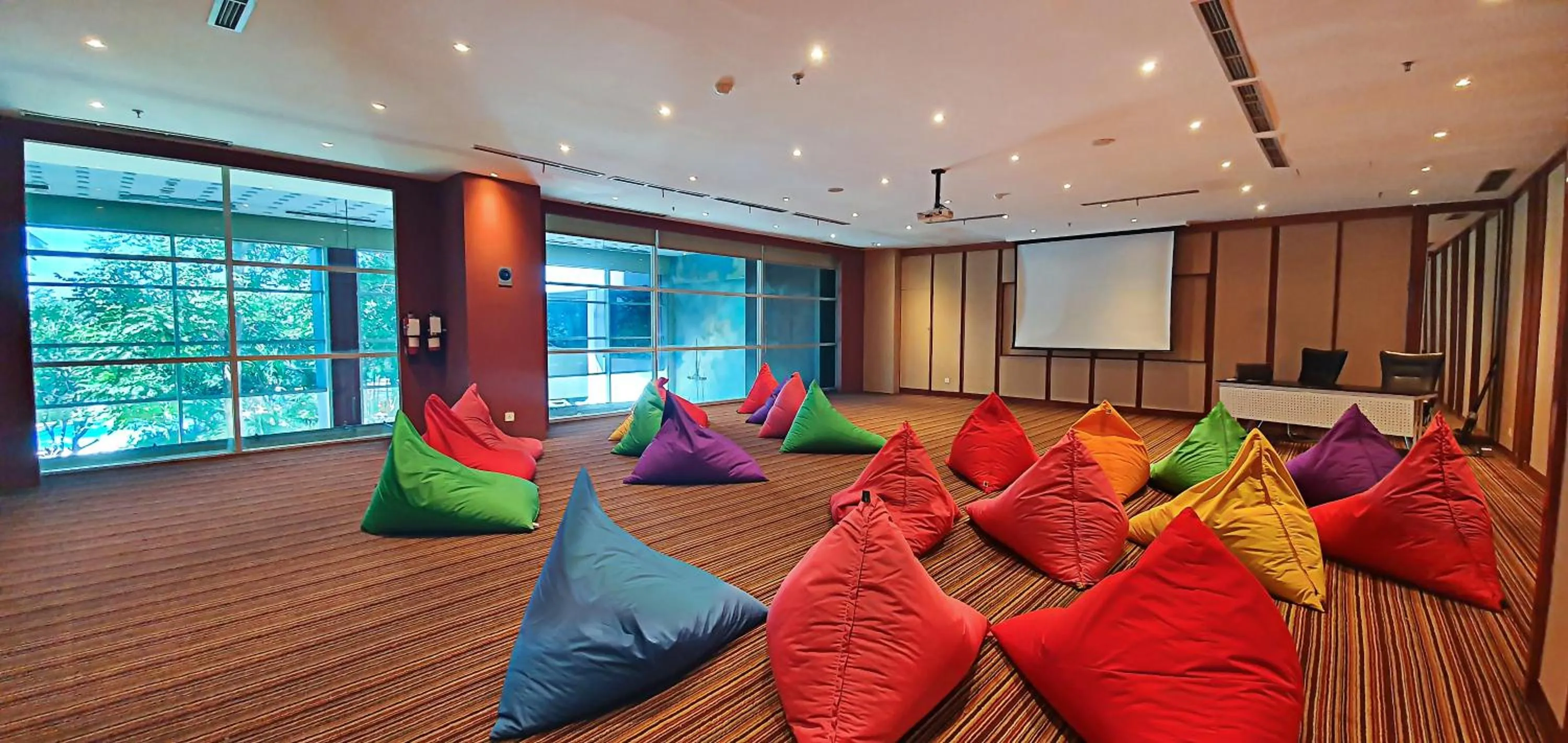 Meeting/conference room in Mercure Convention Center Ancol