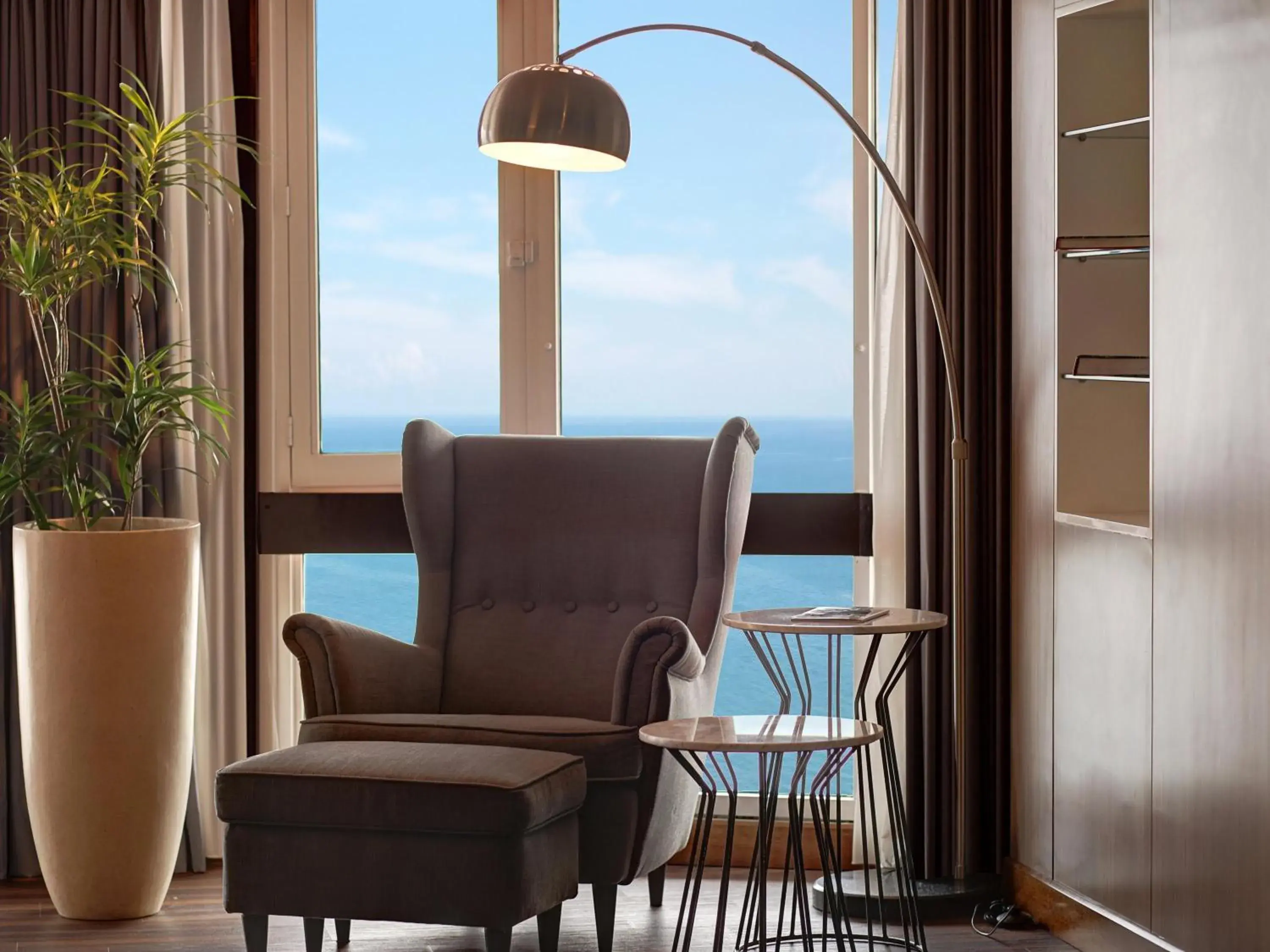 Bedroom in Mercure Convention Center Ancol Bedroom in Mercure Convention Center Ancol