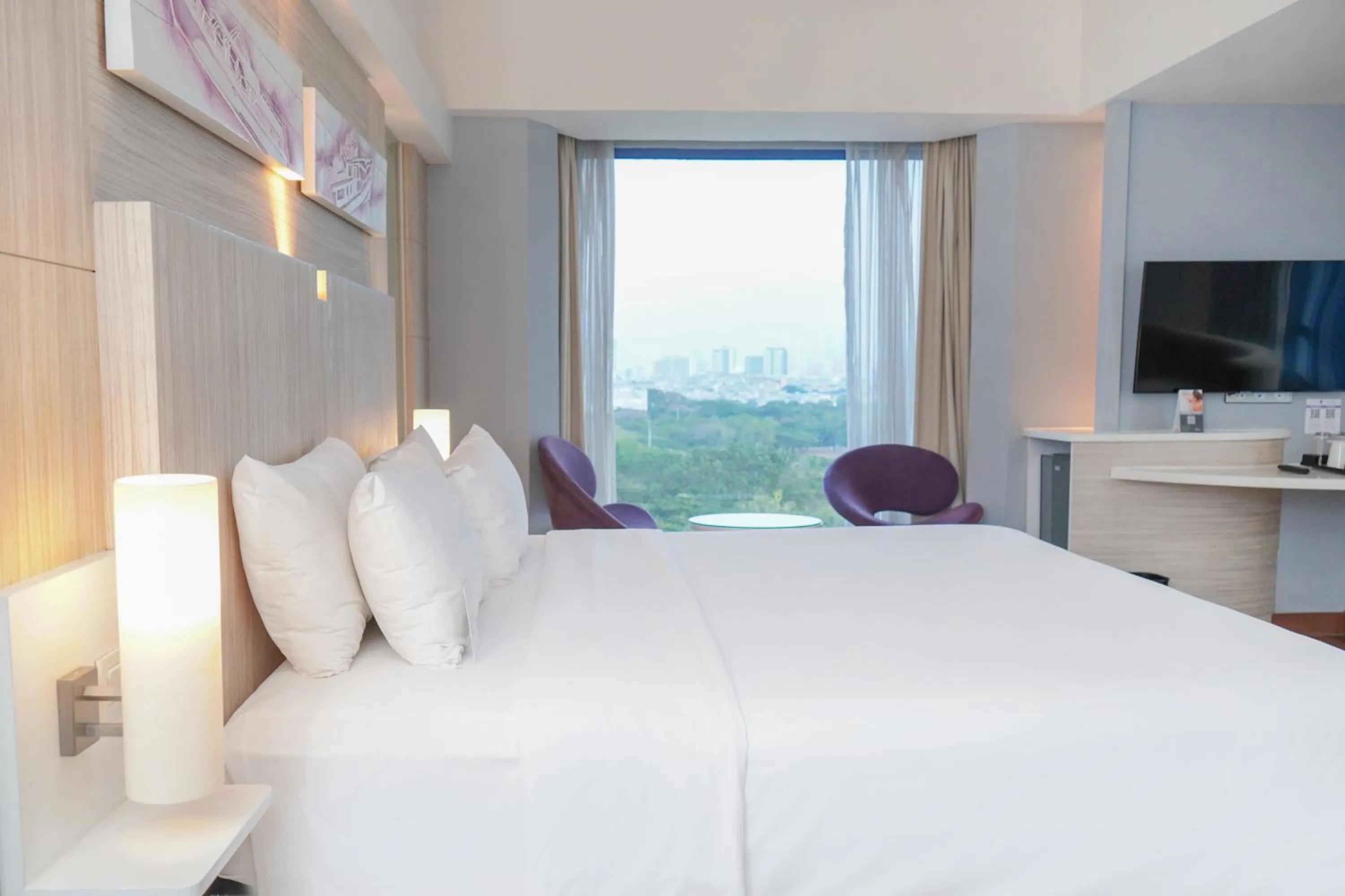 TV and multimedia, Bed in Mercure Convention Center Ancol
