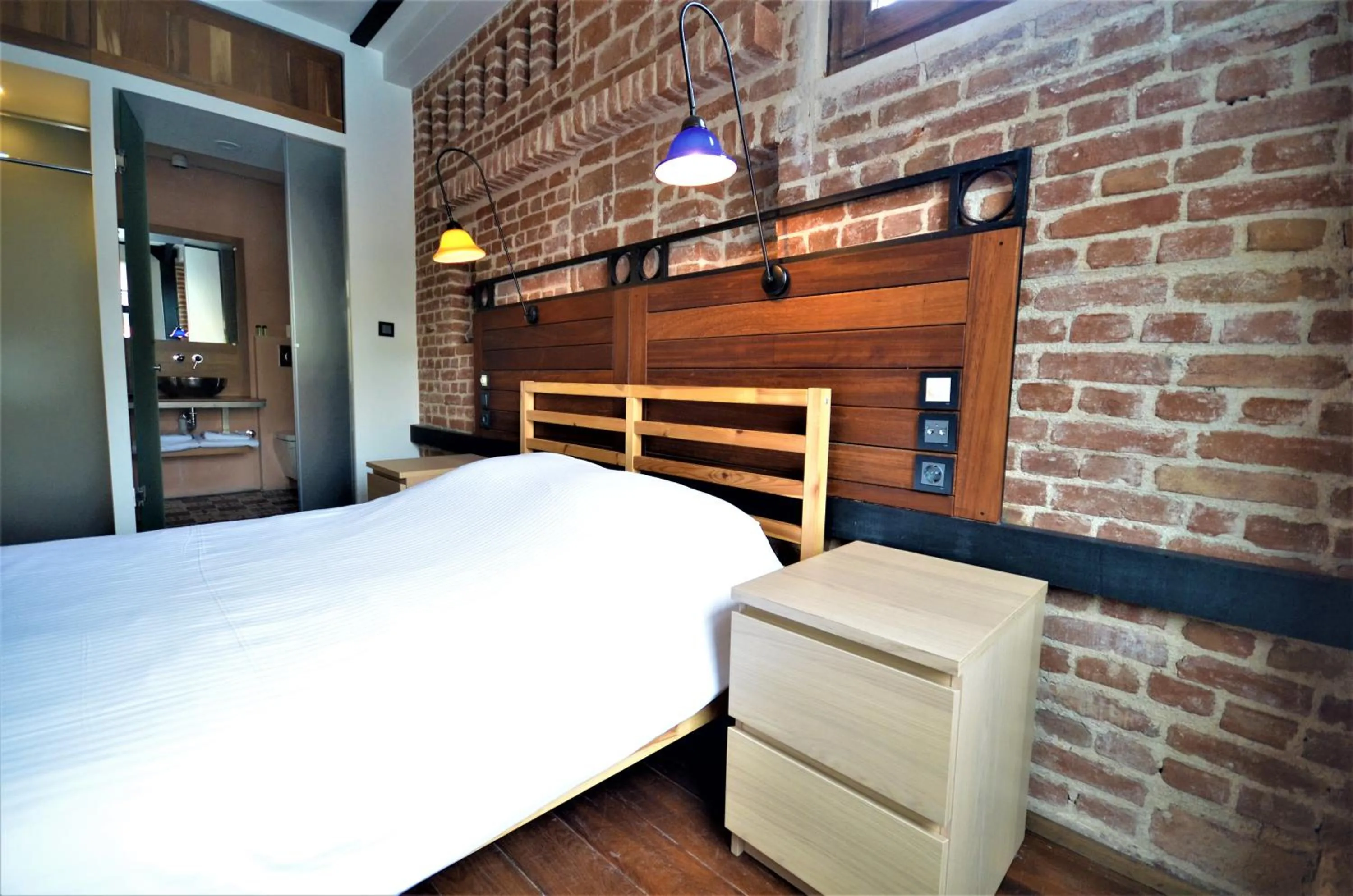 Bed in Ünver Galata Apart