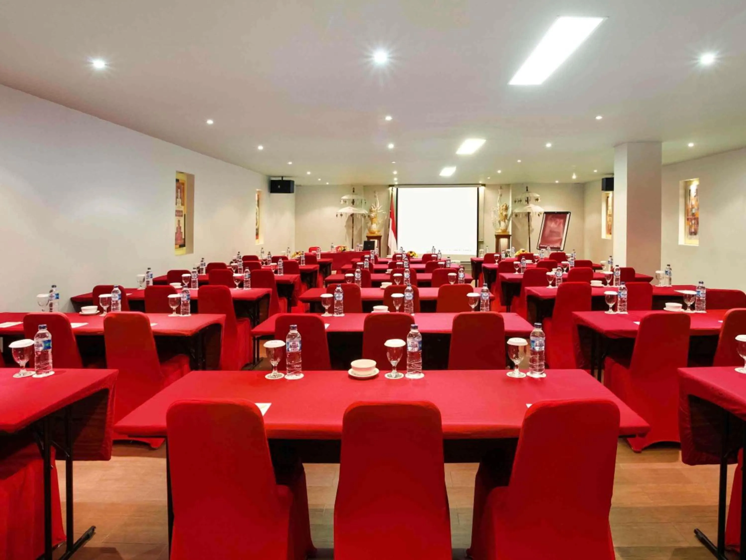 Meeting/conference room in Mercure Kuta Bali