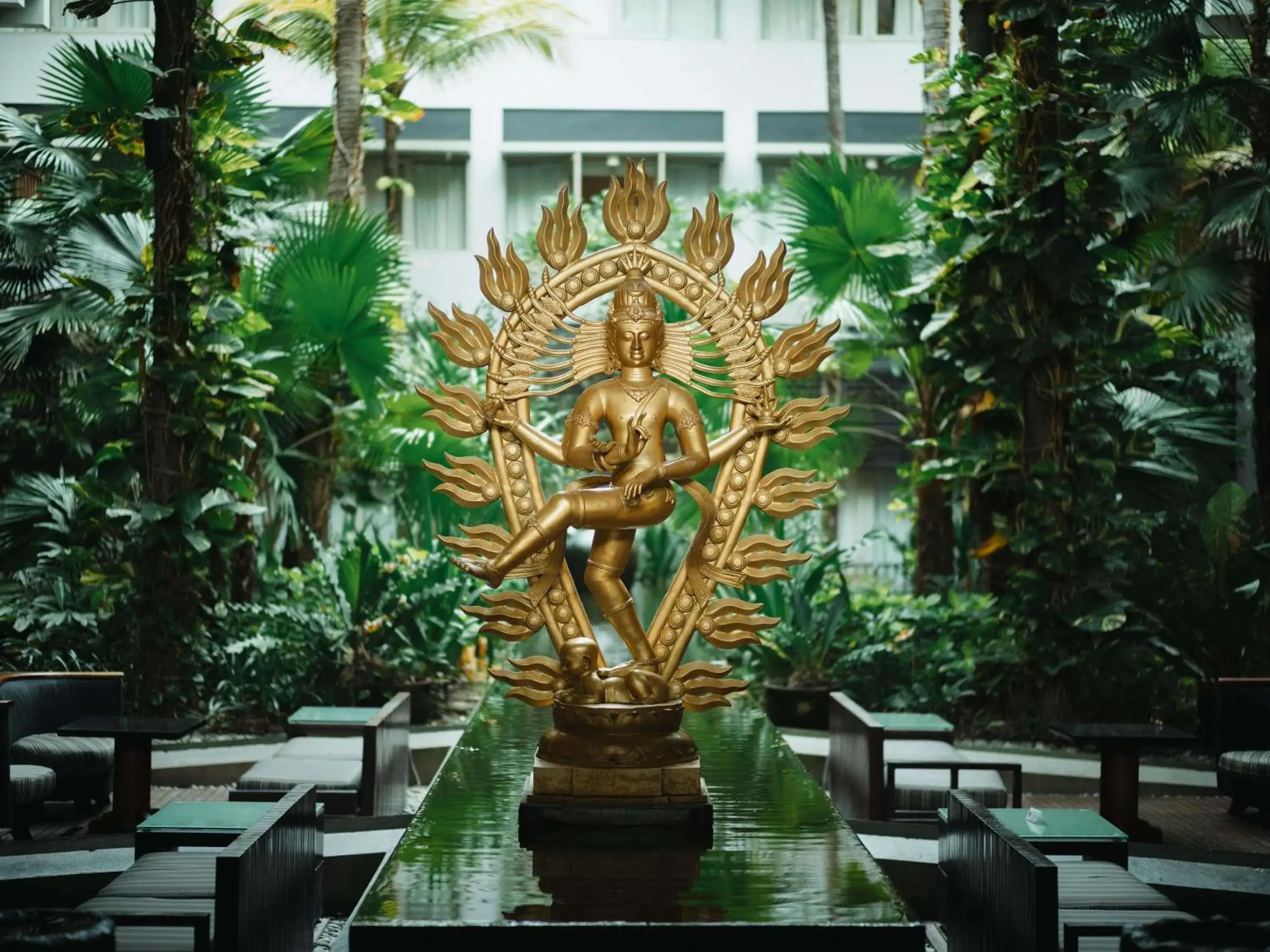 Property building in Mercure Kuta Bali Property building in Mercure Kuta Bali