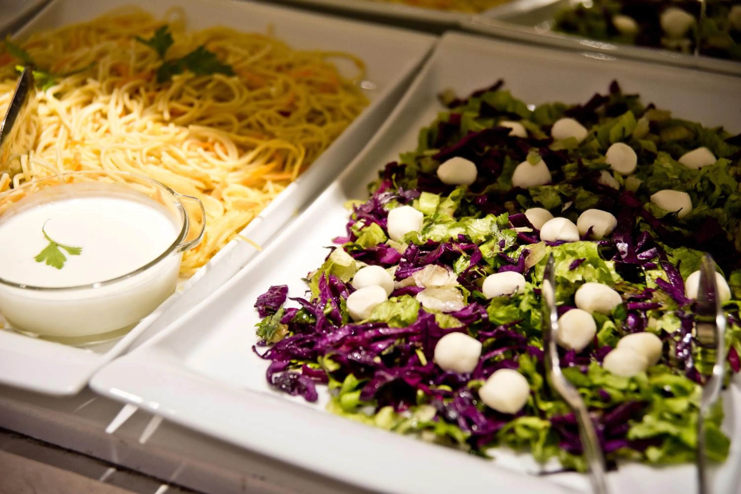 Breakfast in Hotel Broken Column