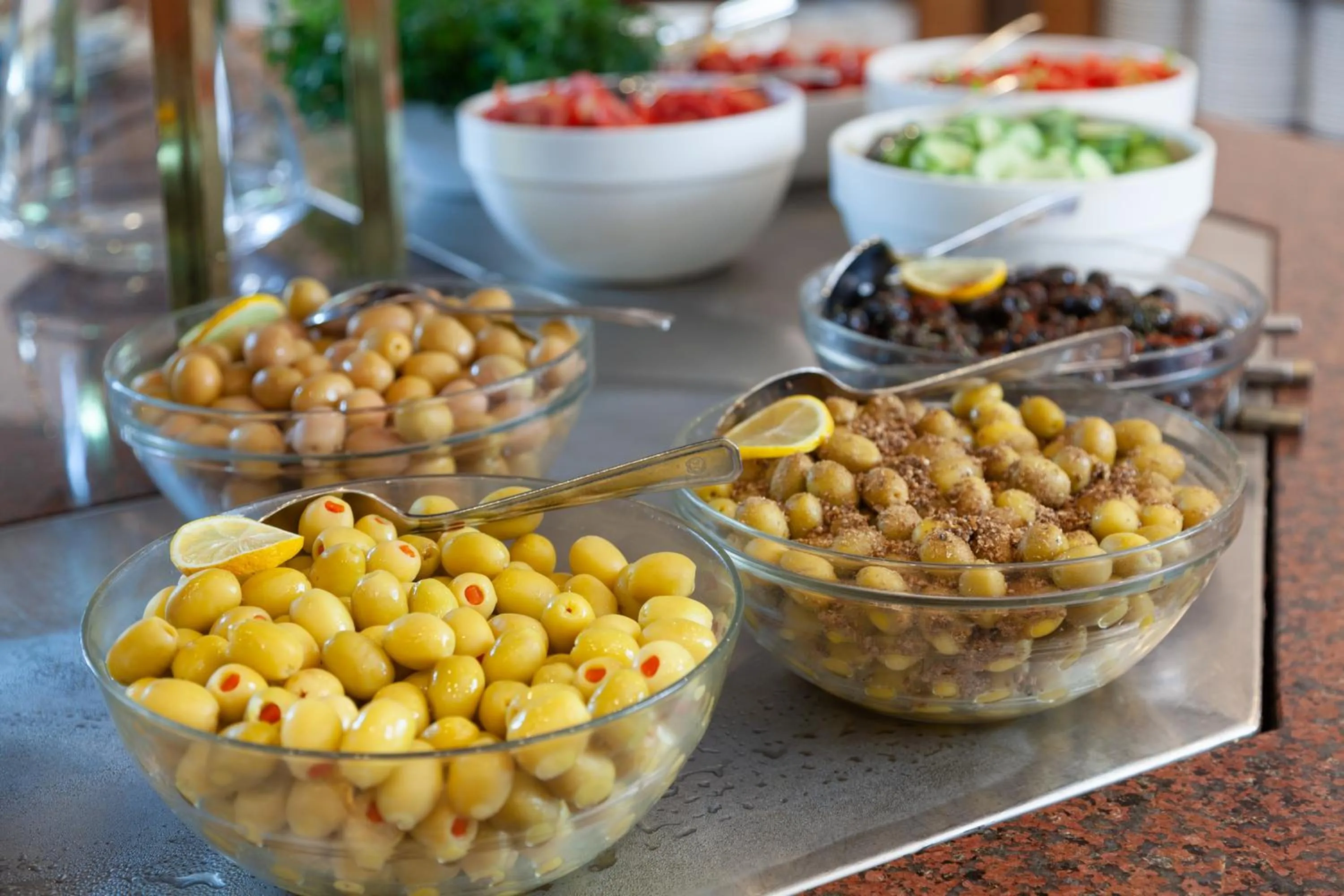 Food and drinks in Ozkaymak Konya Hotel