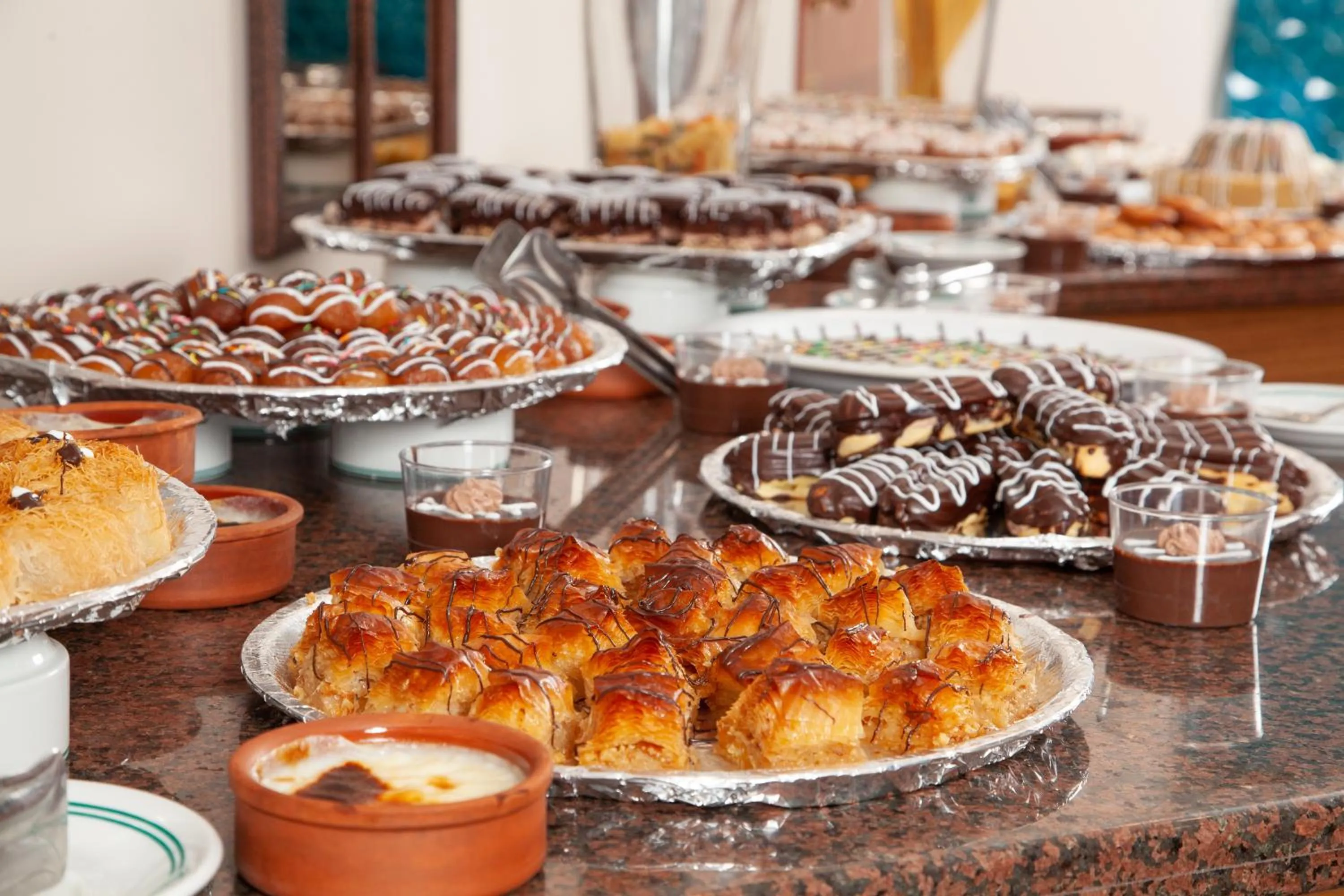 Food and drinks in Ozkaymak Konya Hotel
