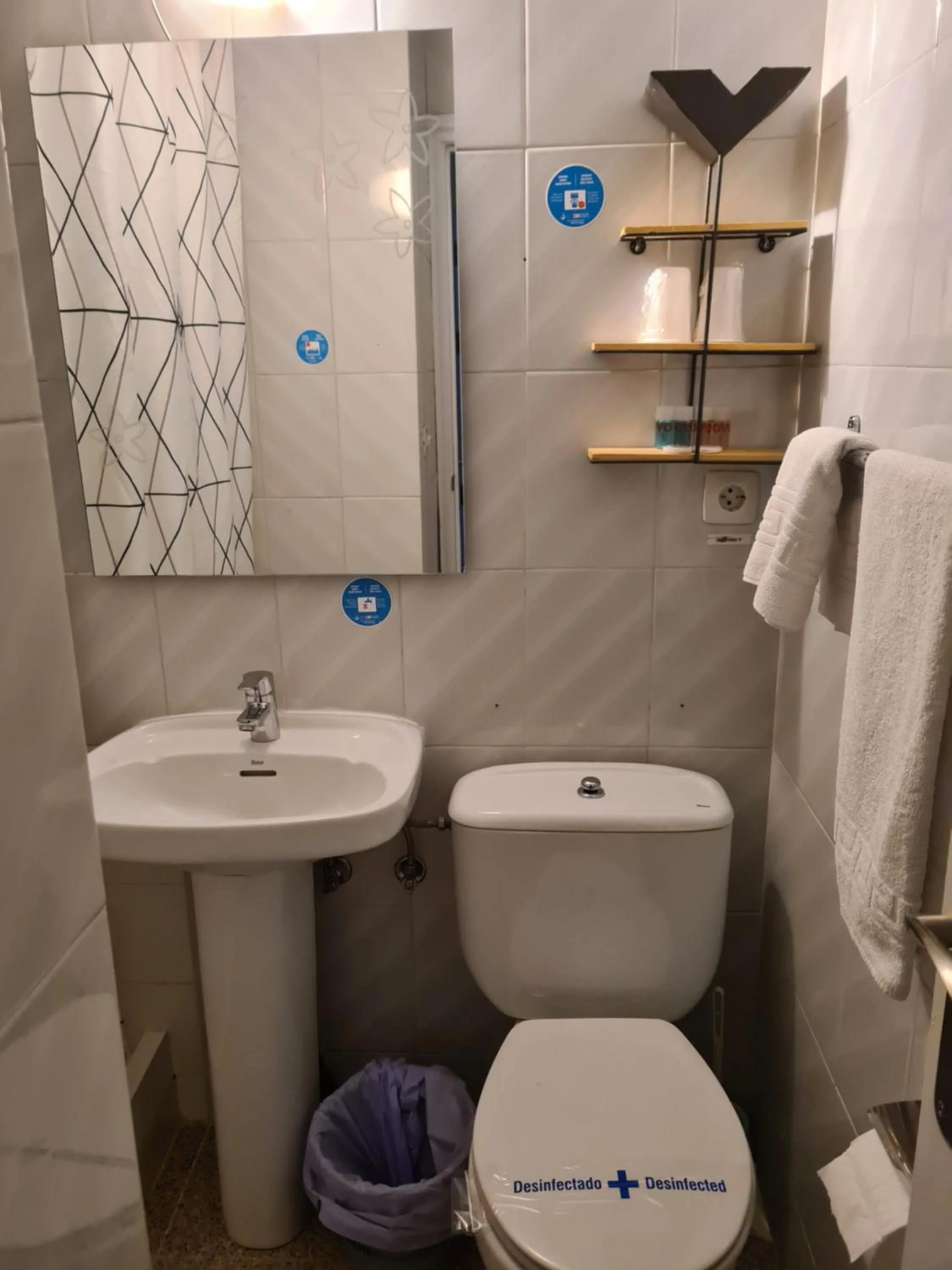 Bathroom in CH Las Murallas