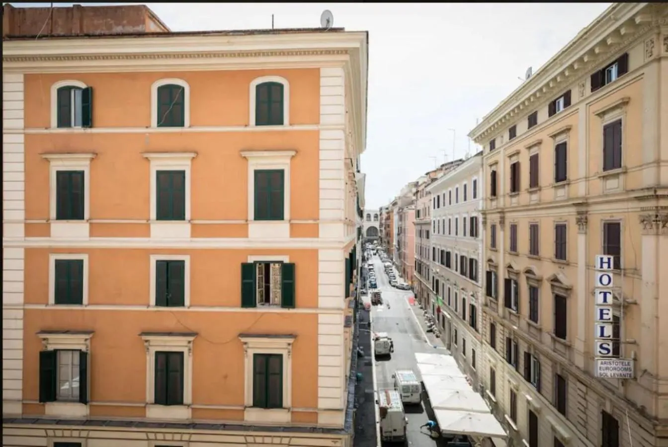 City view in Alex Romano