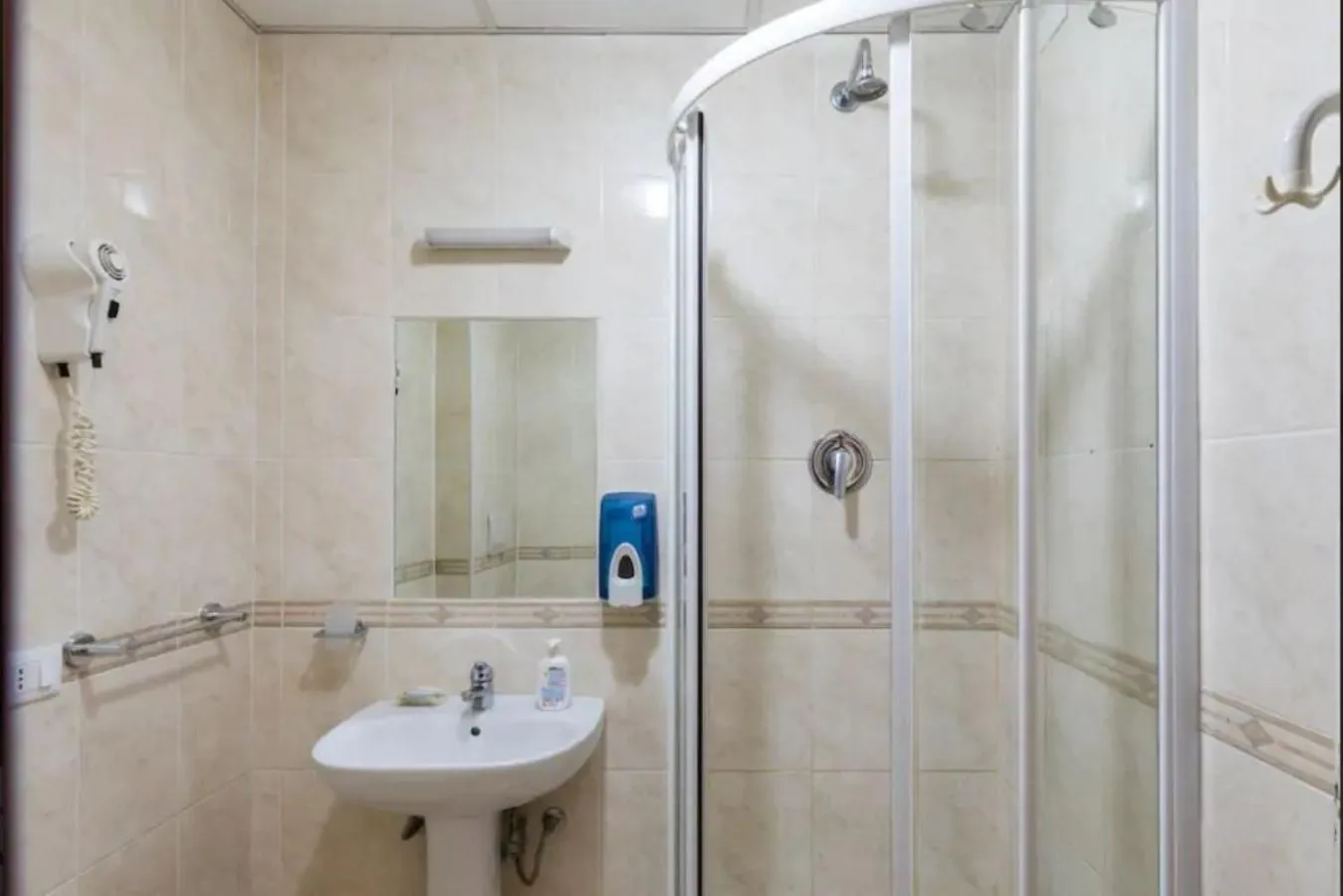 Shower in Alex Romano