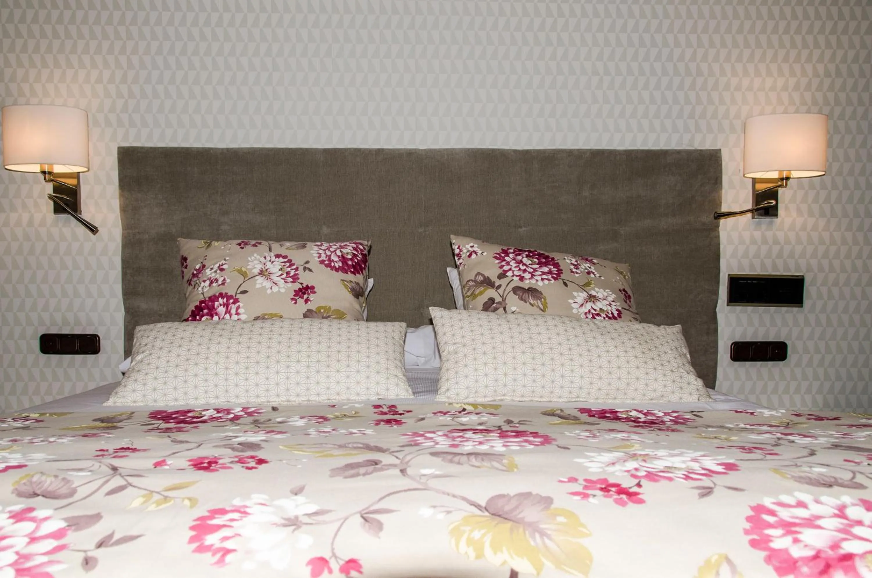 Decorative detail, Bed in Hotel Presa