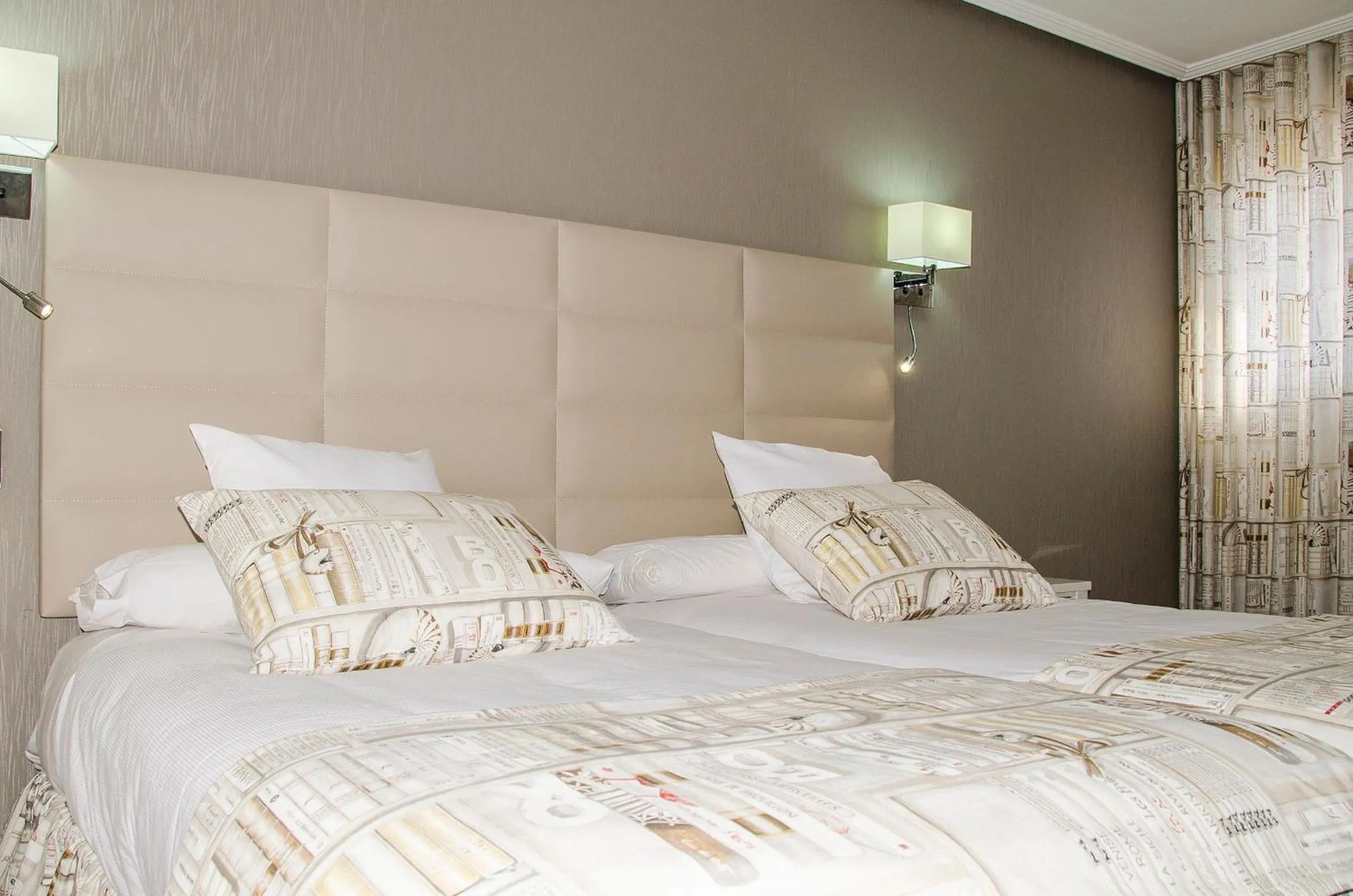 Photo of the whole room, Bed in Hotel Presa