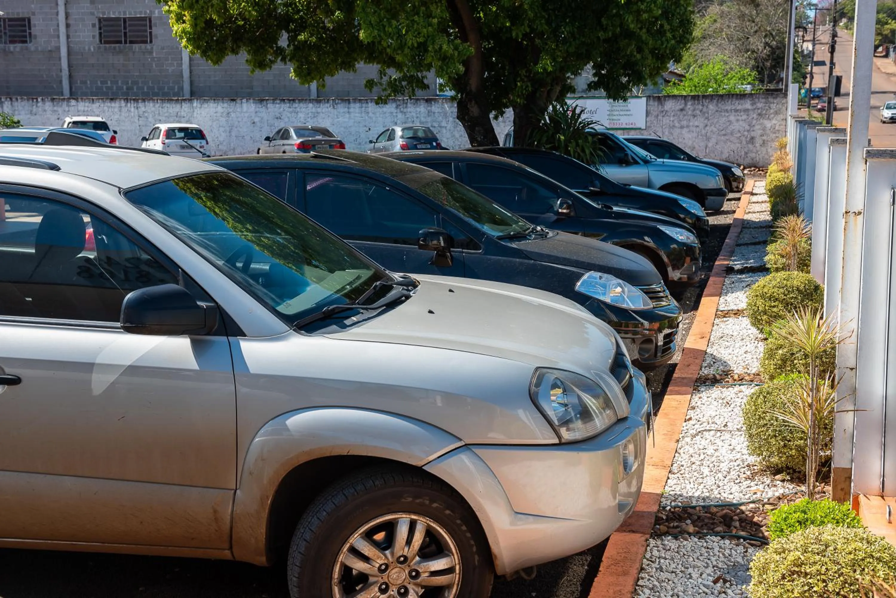 Parking in Hotel D'Nápoles