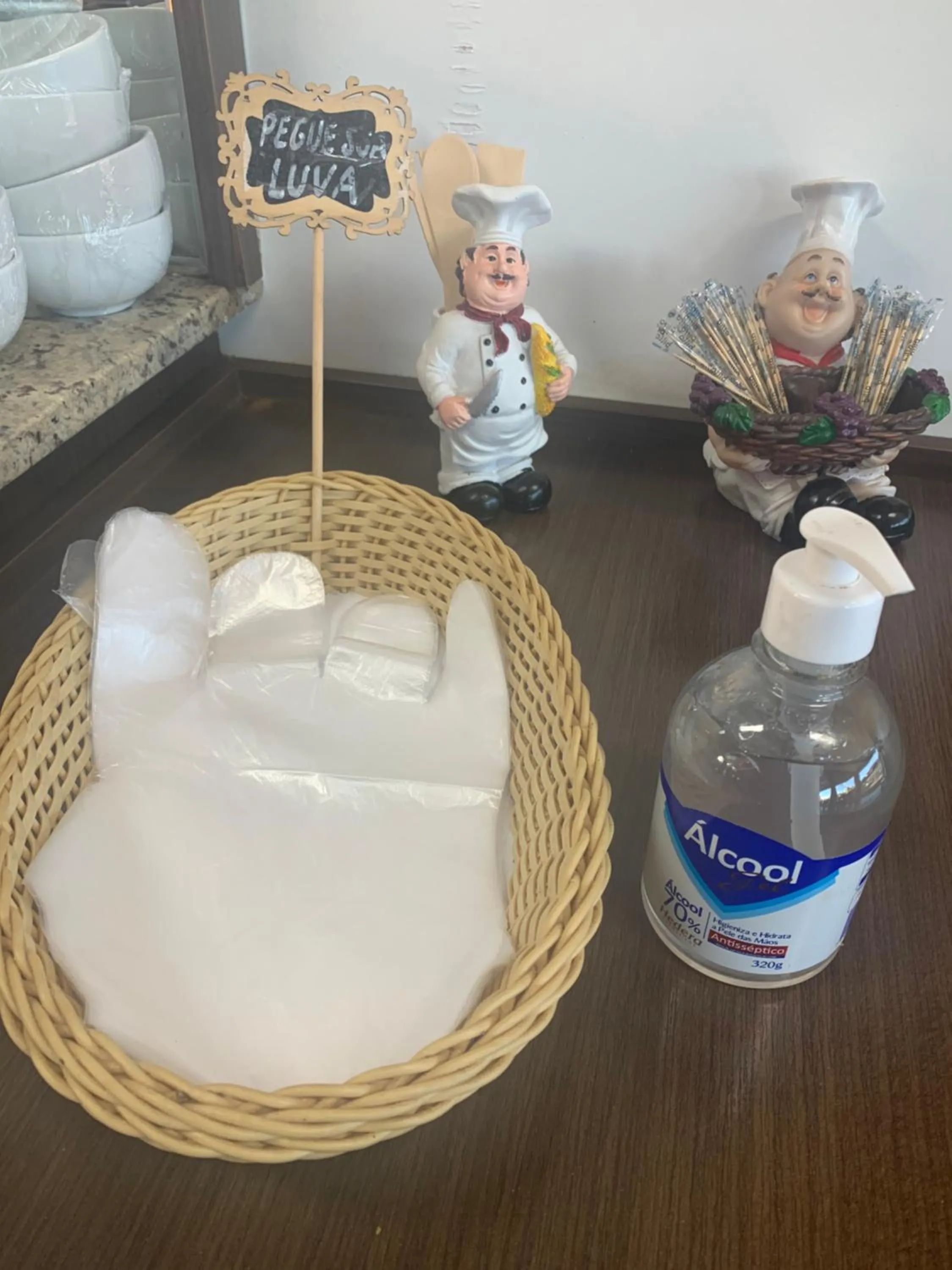 Buffet breakfast in Hotel D'Nápoles