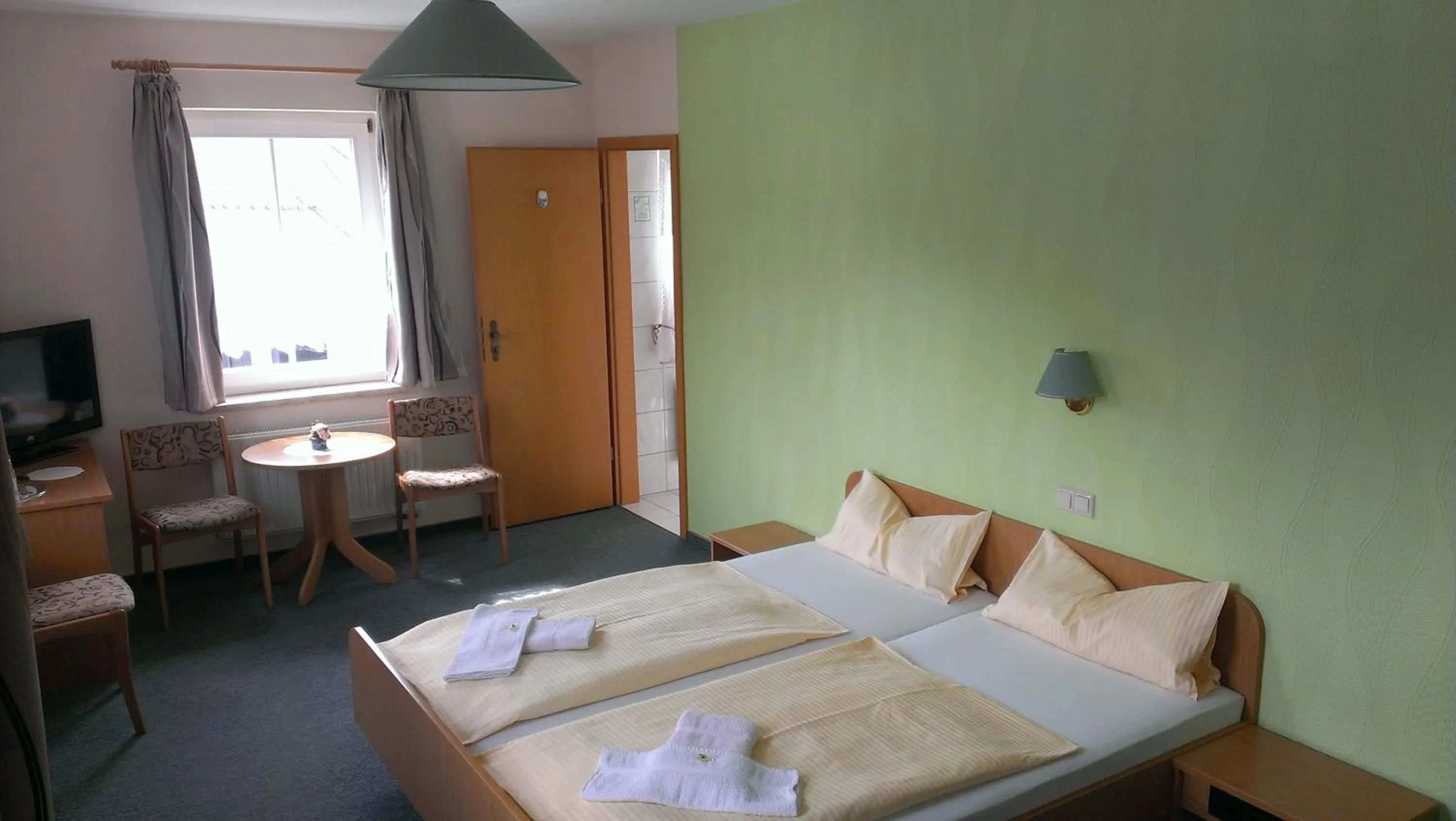 Bed in Gasthof zum Fürstenthal